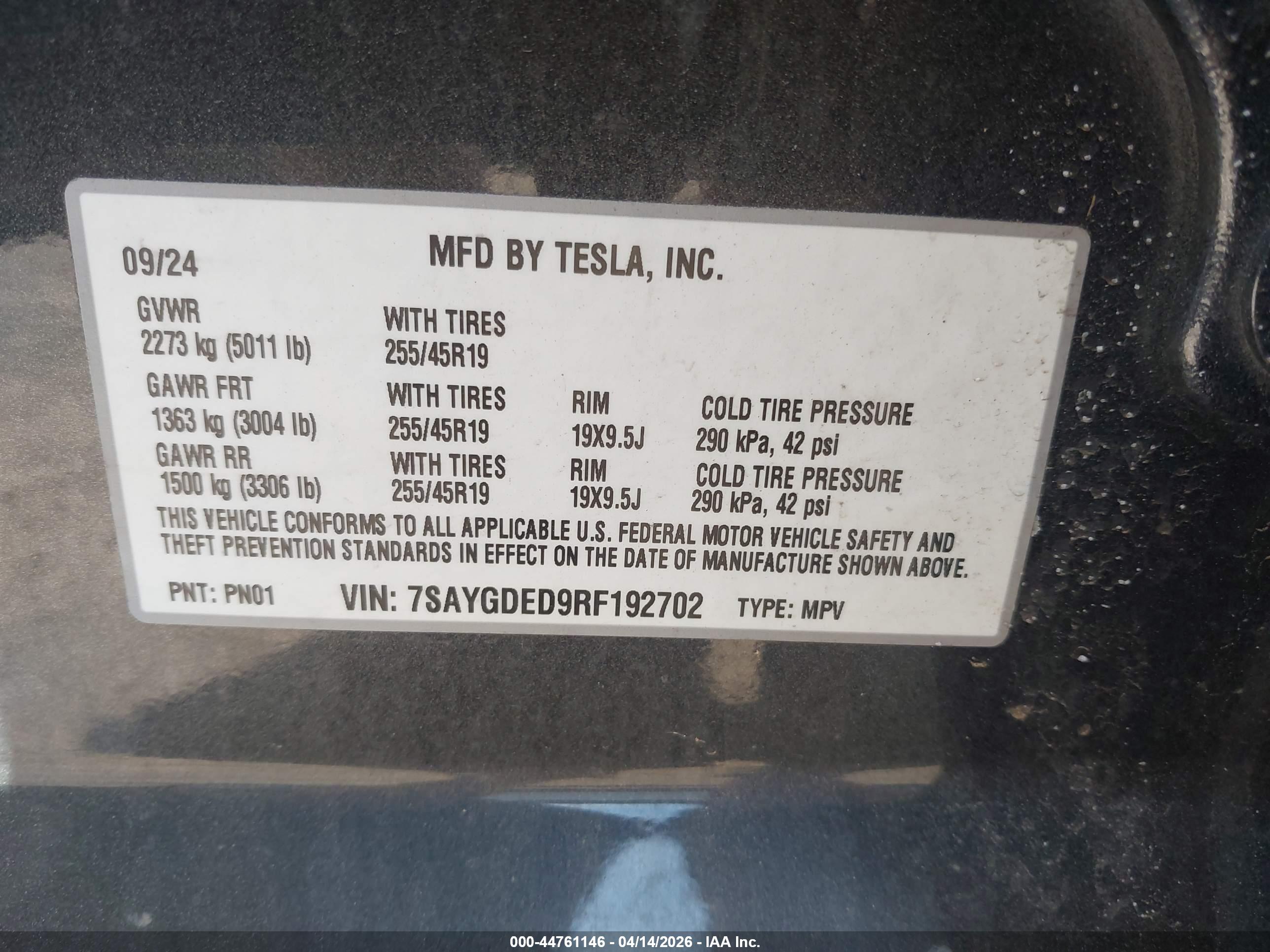 TESLA MODEL image 9