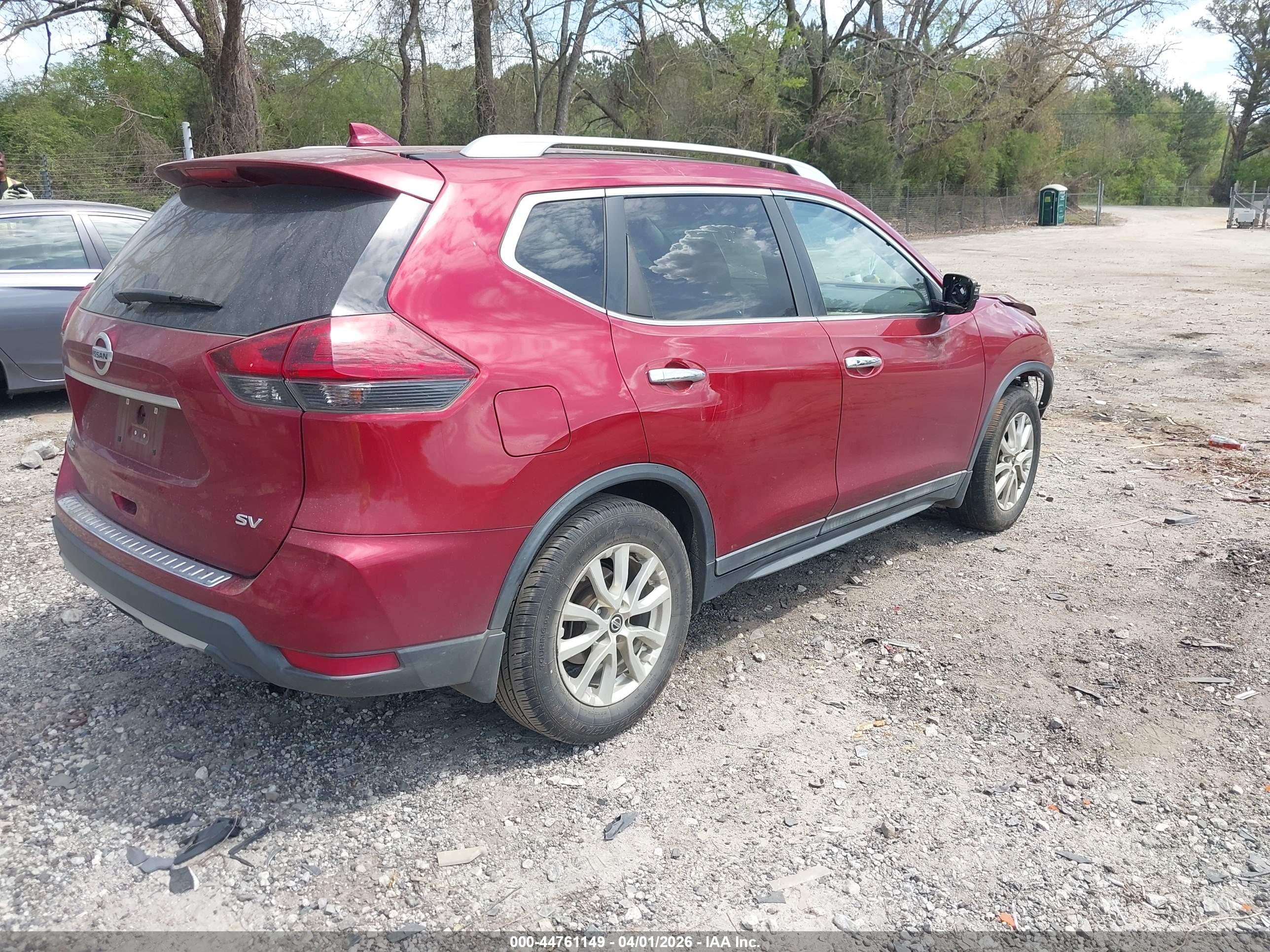 NISSAN ROGUE image 4