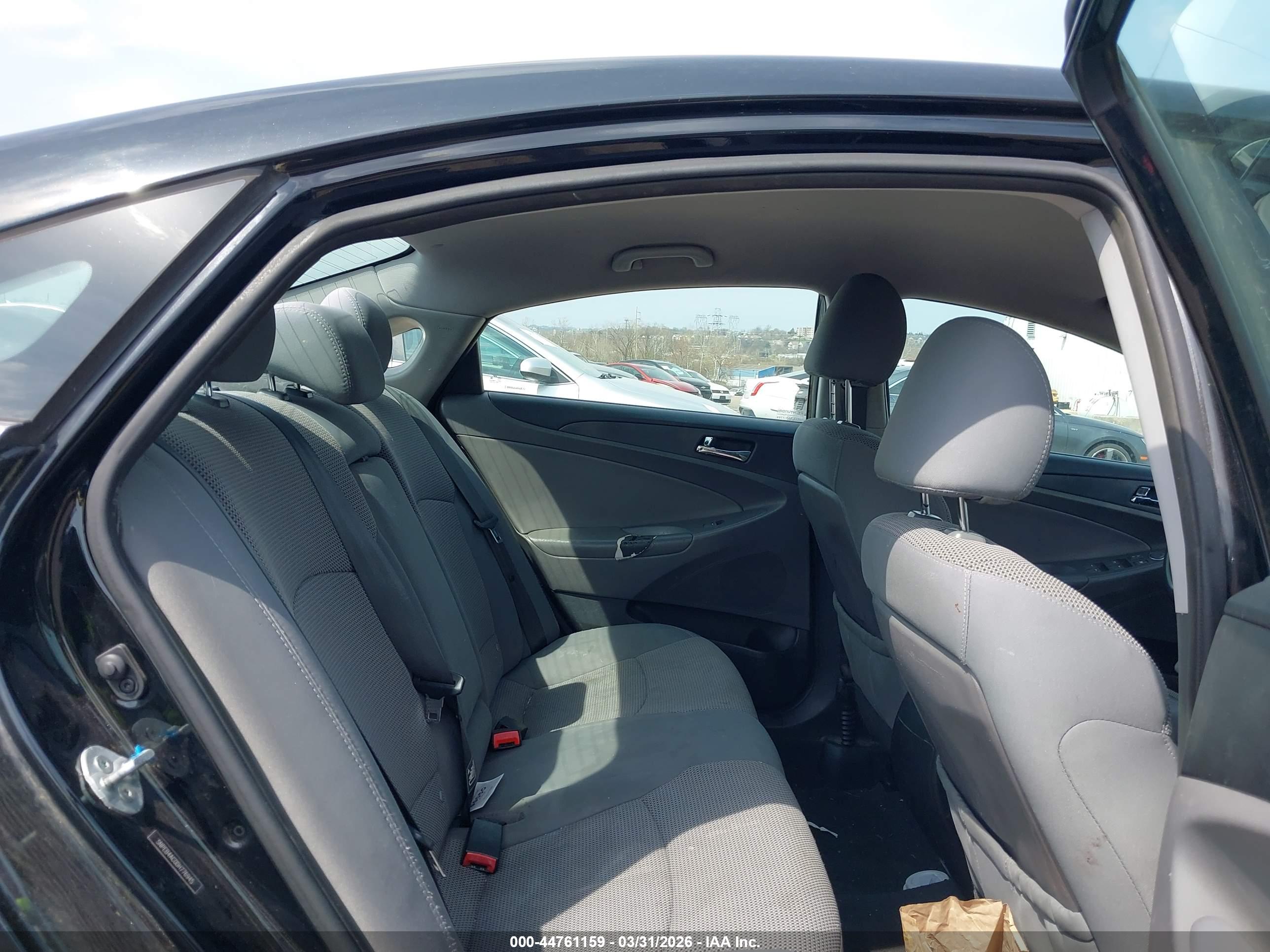HYUNDAI SONATA image 8
