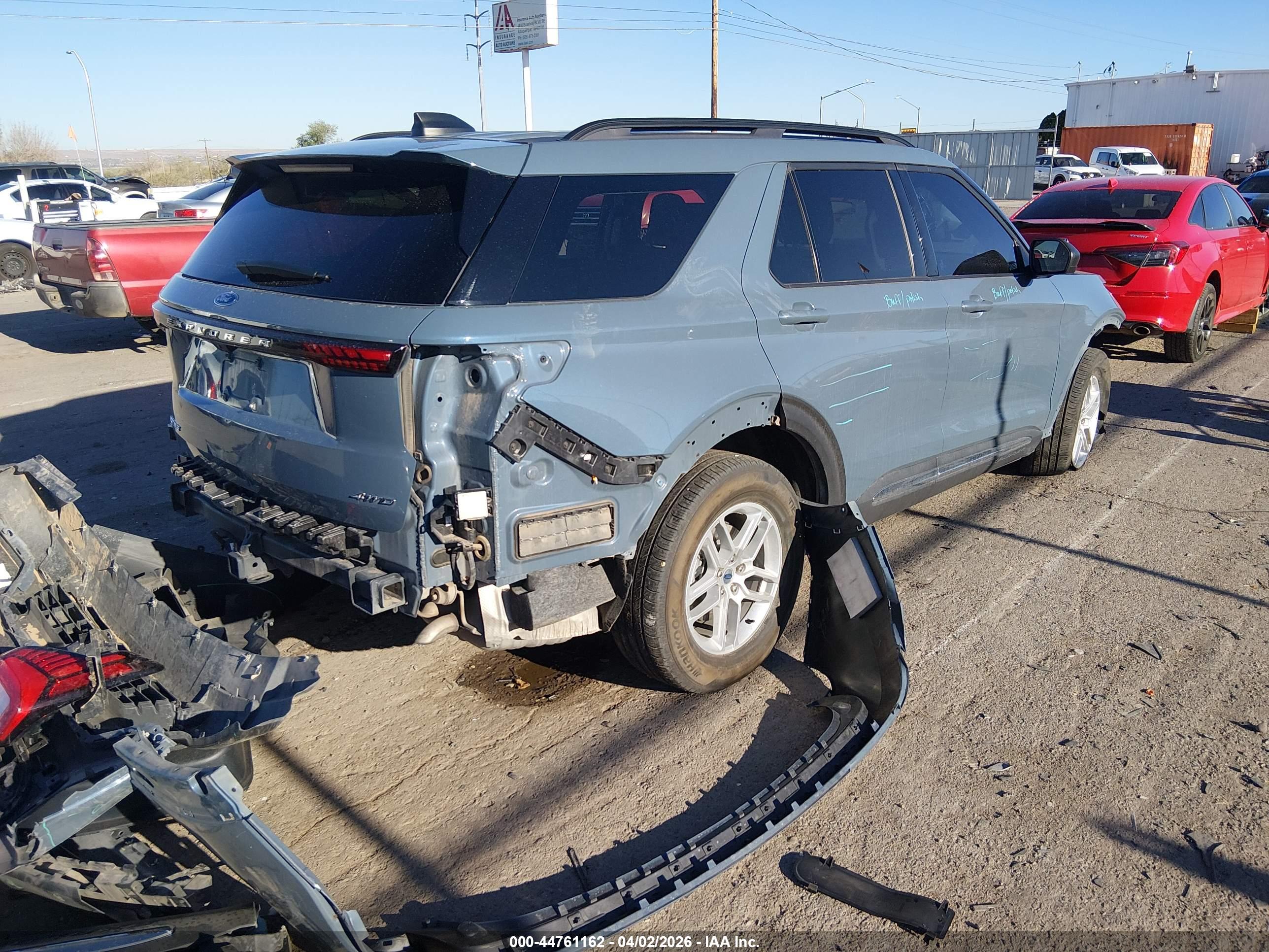 FORD EXPLORER image 4