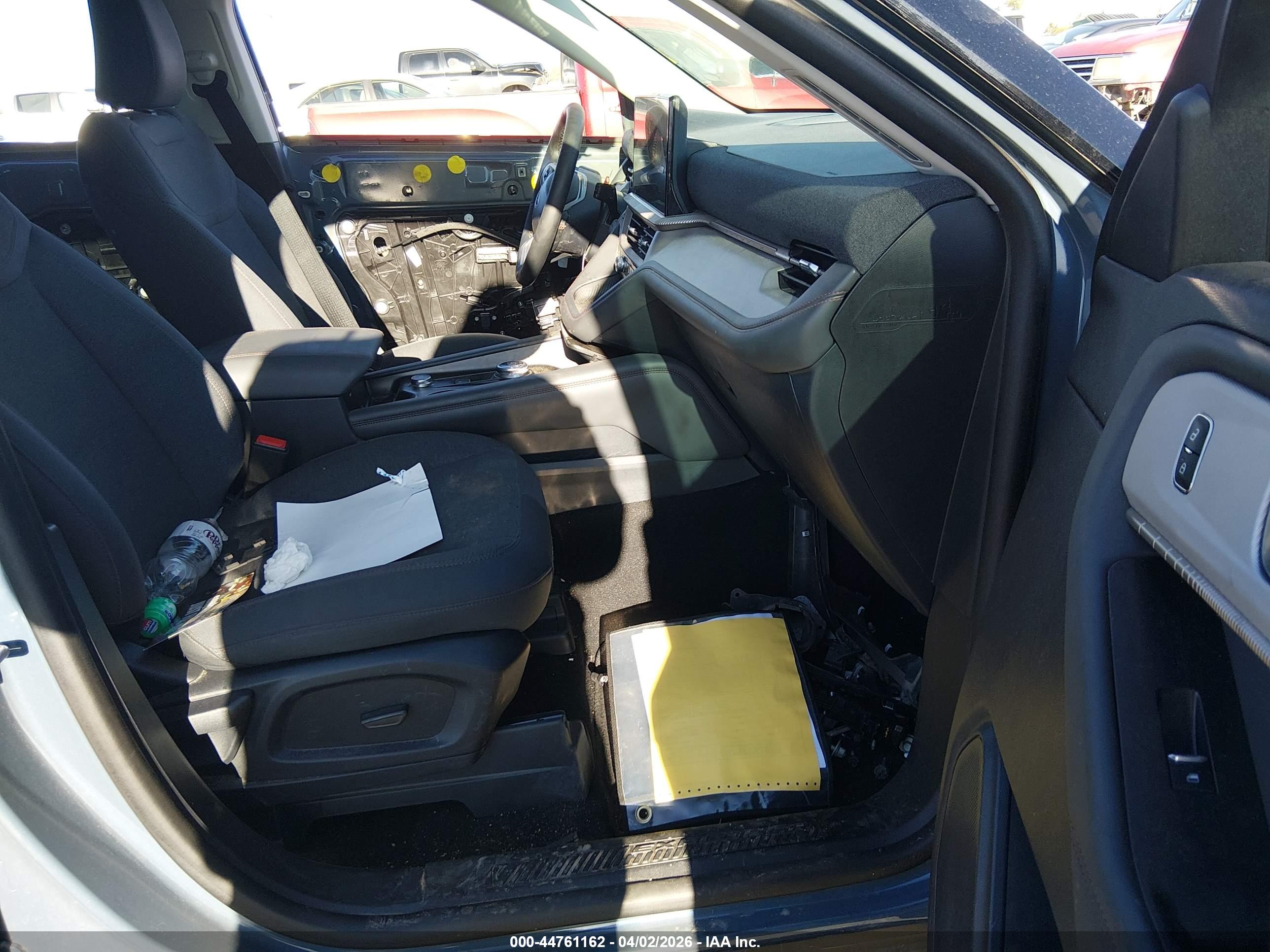 FORD EXPLORER image 5