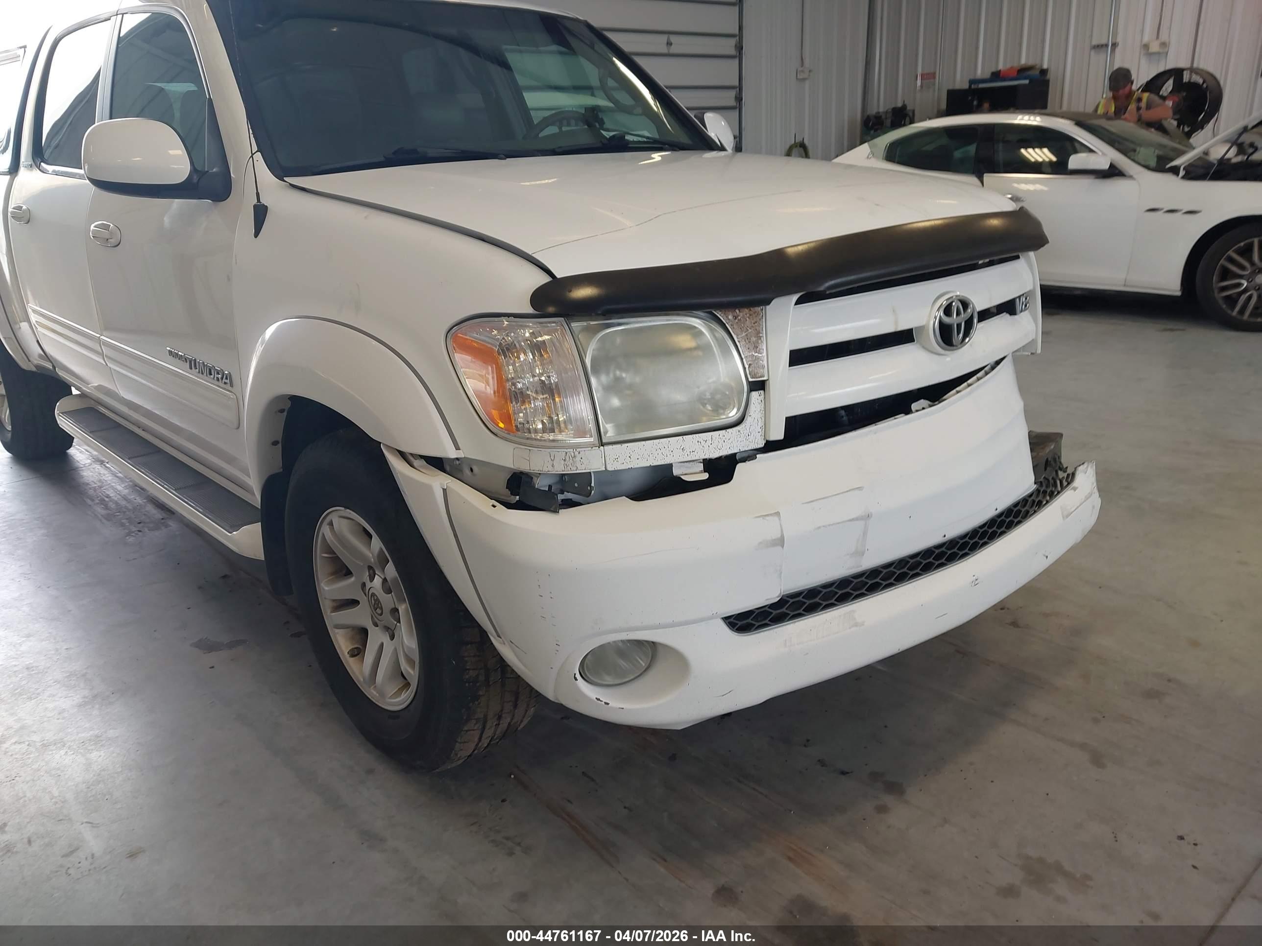 TOYOTA TUNDRA image 6