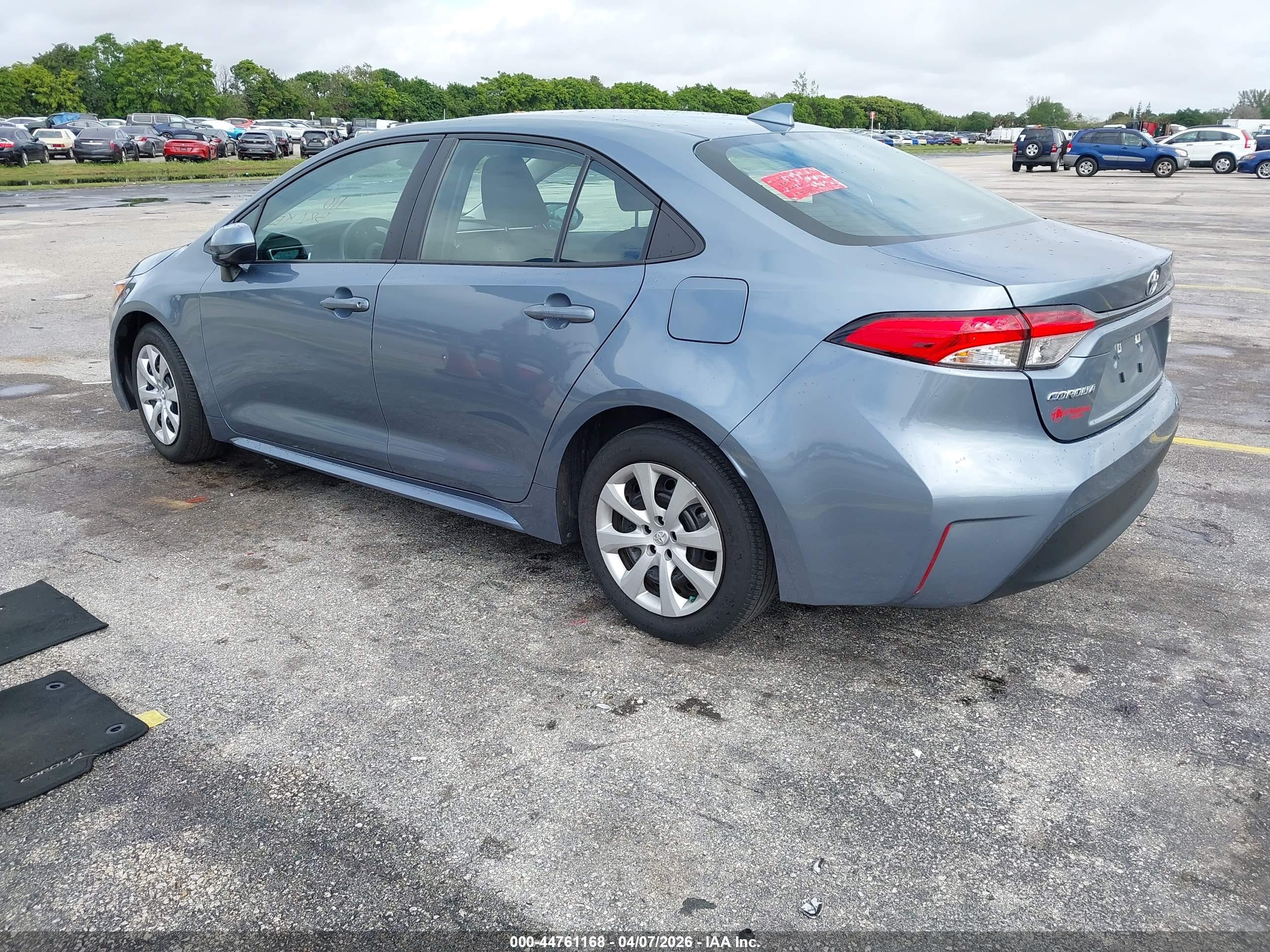 TOYOTA COROLLA image 3