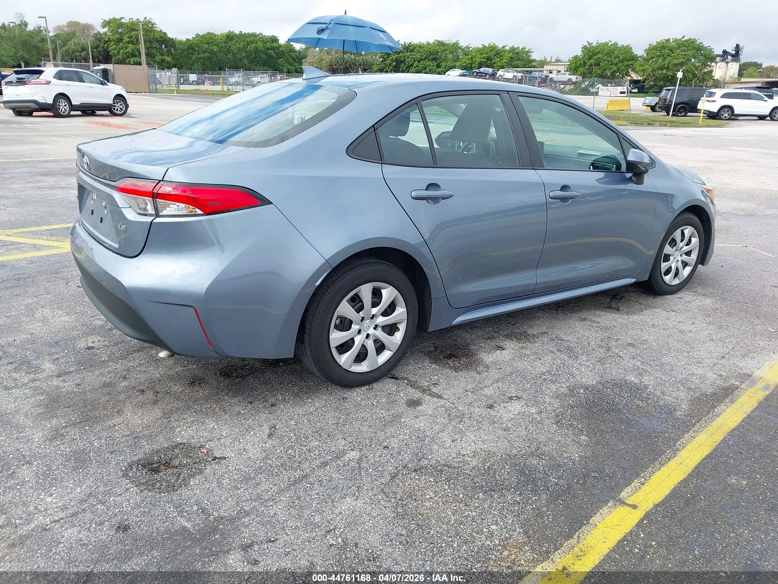 TOYOTA COROLLA image 4