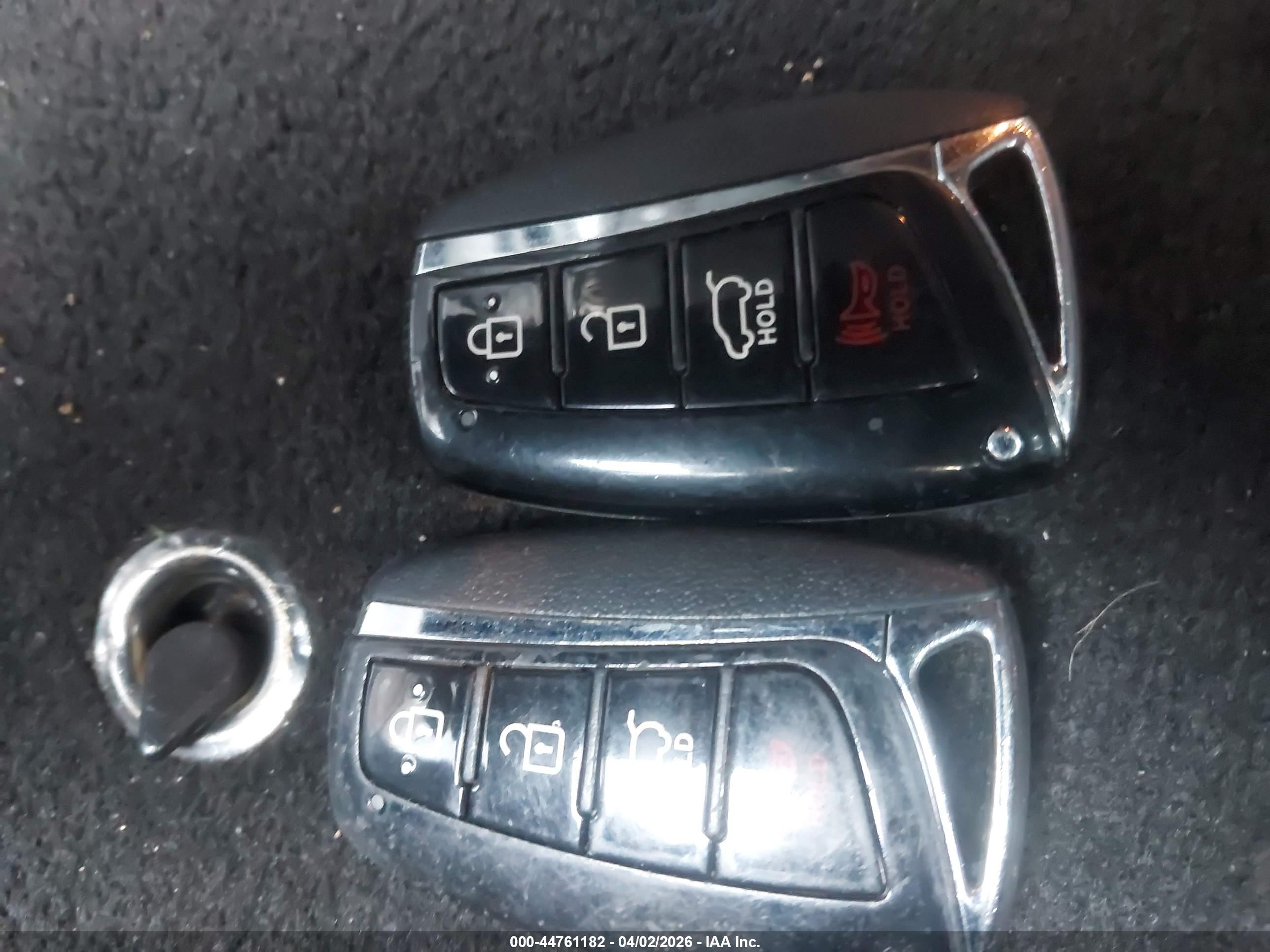 HYUNDAI SANTA image 11