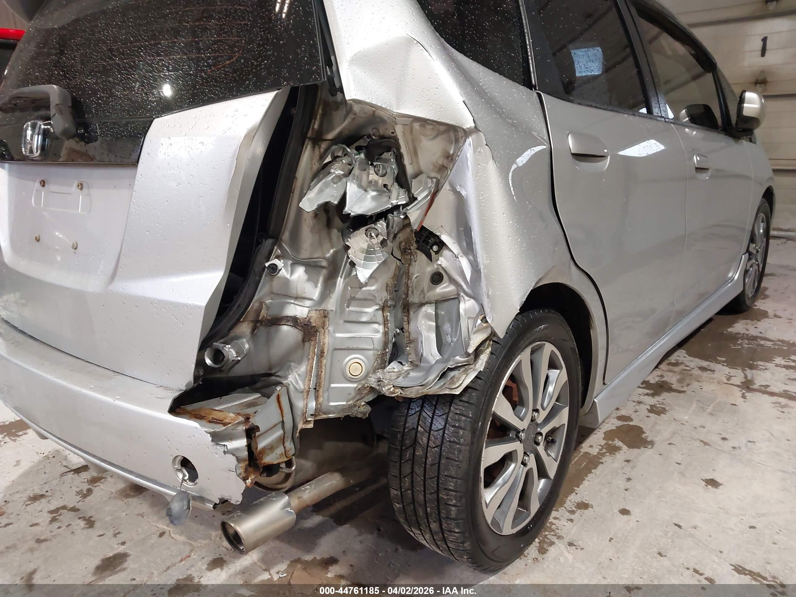 HONDA FIT image 6