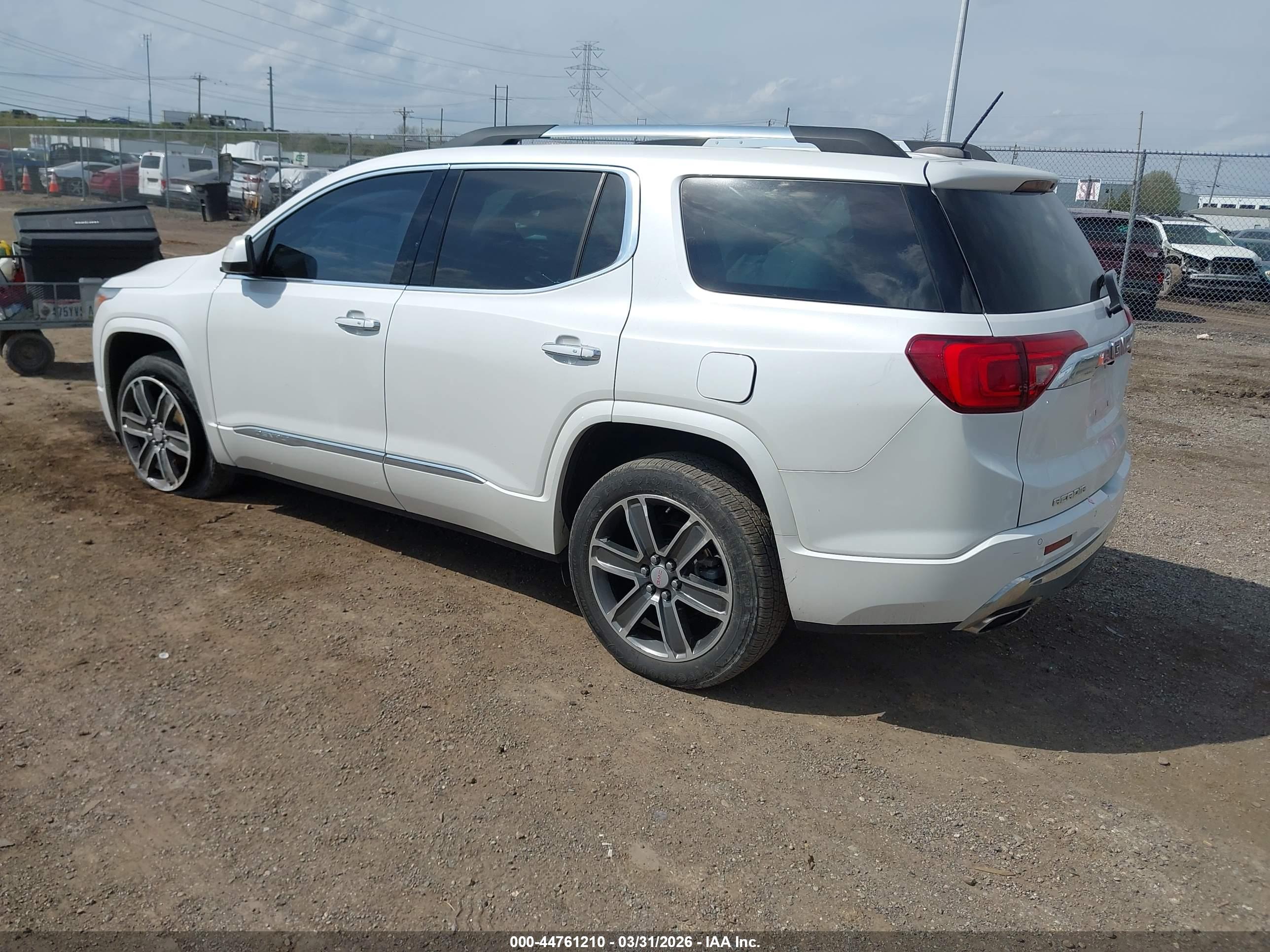GMC ACADIA image 3