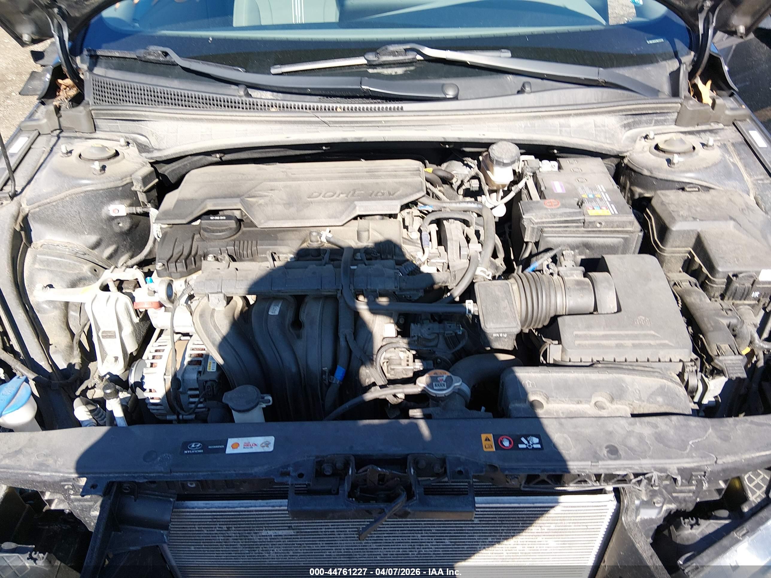 HYUNDAI ELANTRA image 10