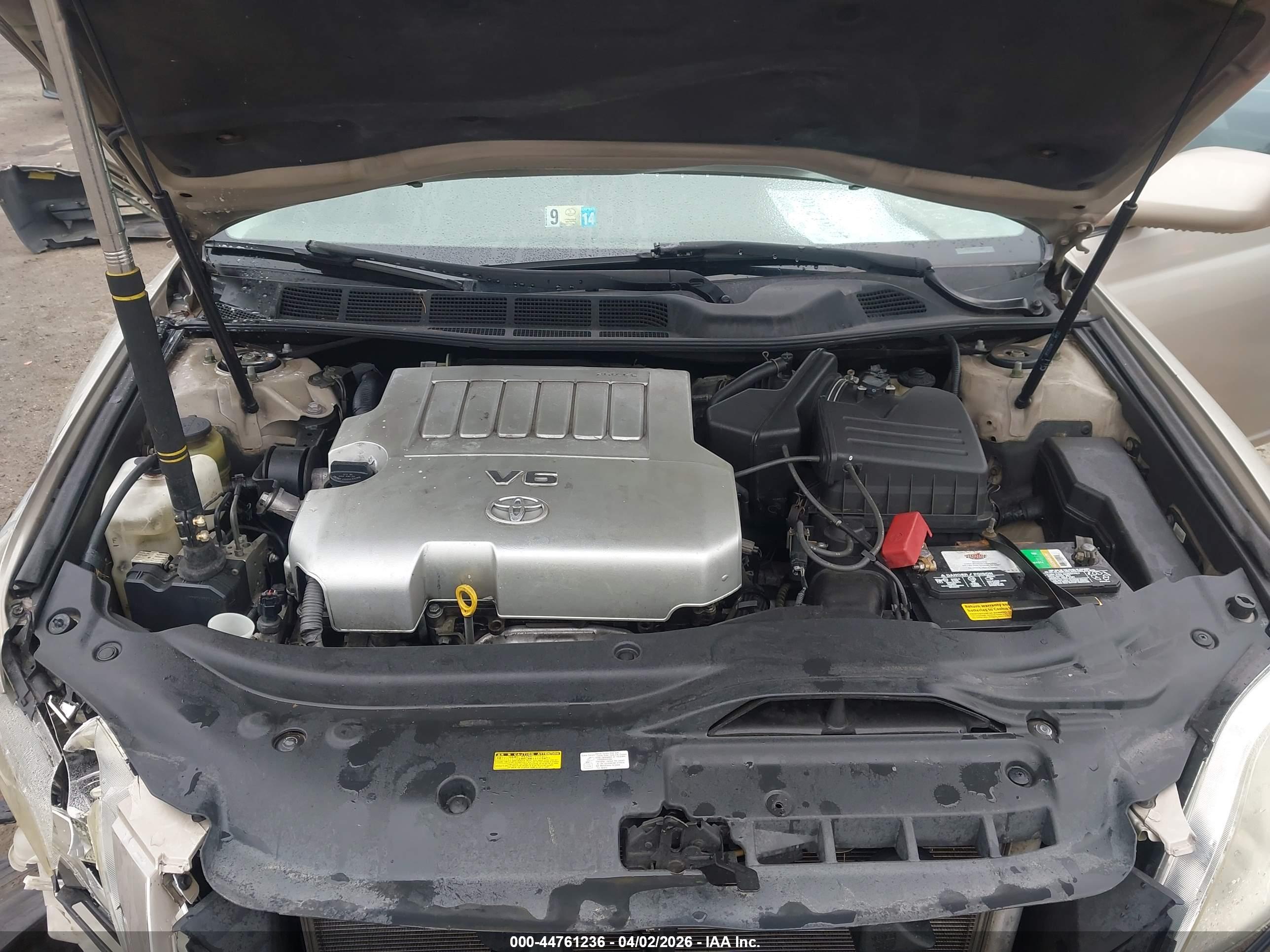 TOYOTA AVALON image 10