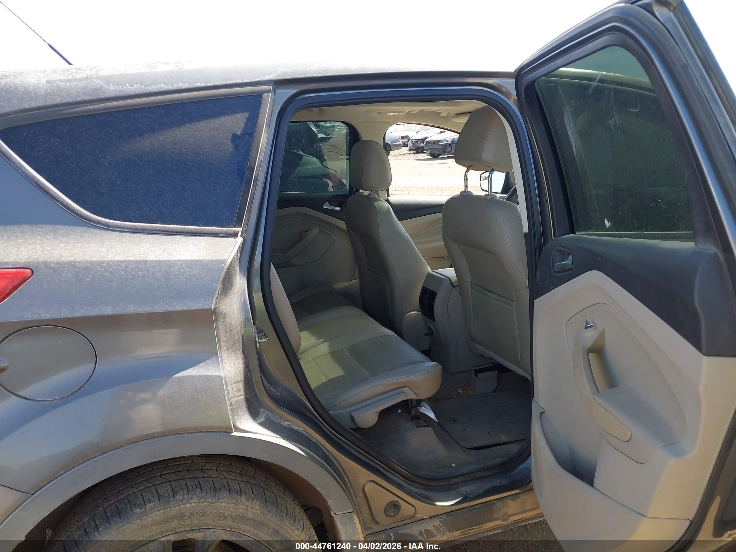 FORD ESCAPE image 8