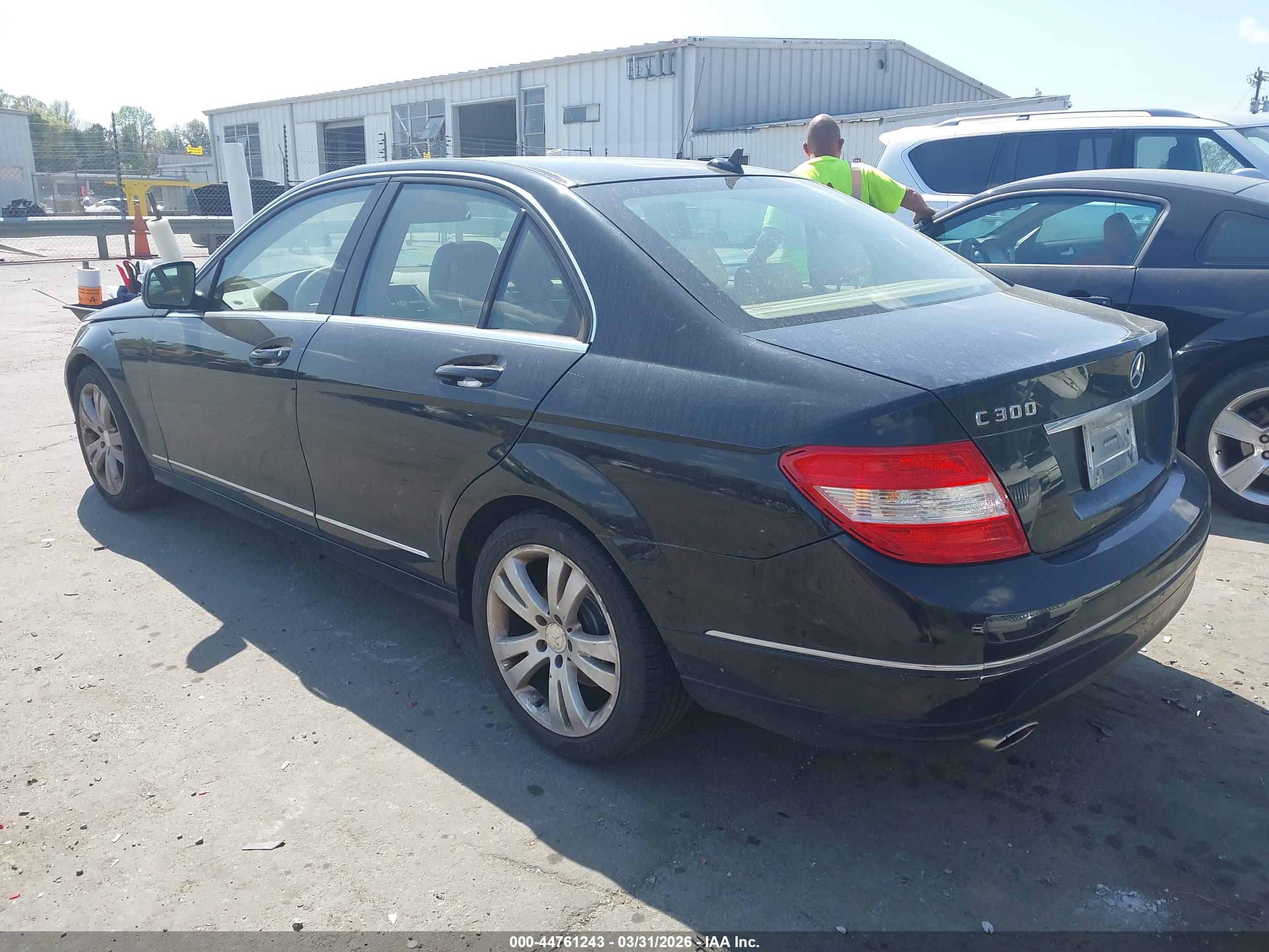 MERCEDES-BENZ C image 3