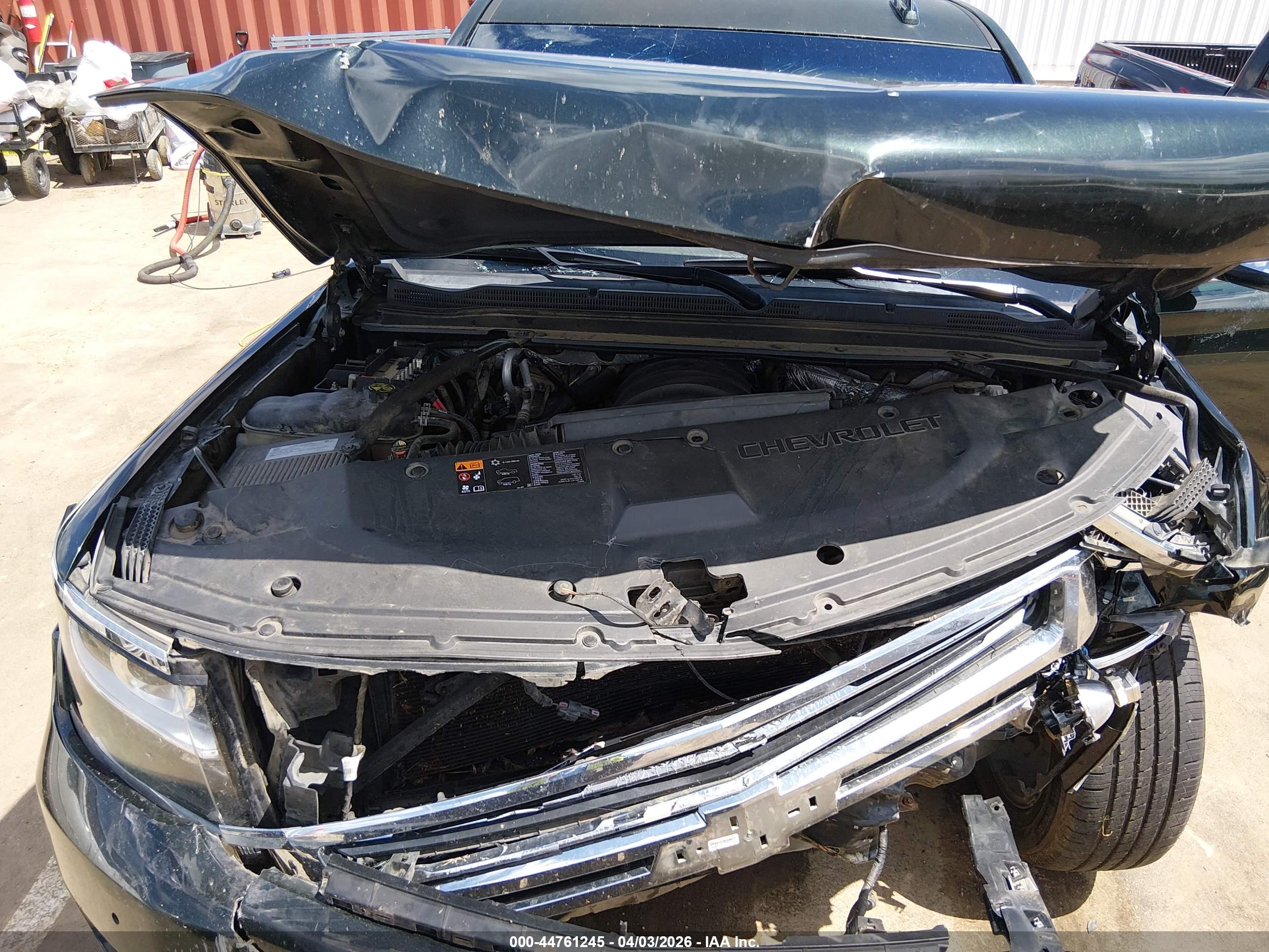 CHEVROLET SUBURBAN image 10