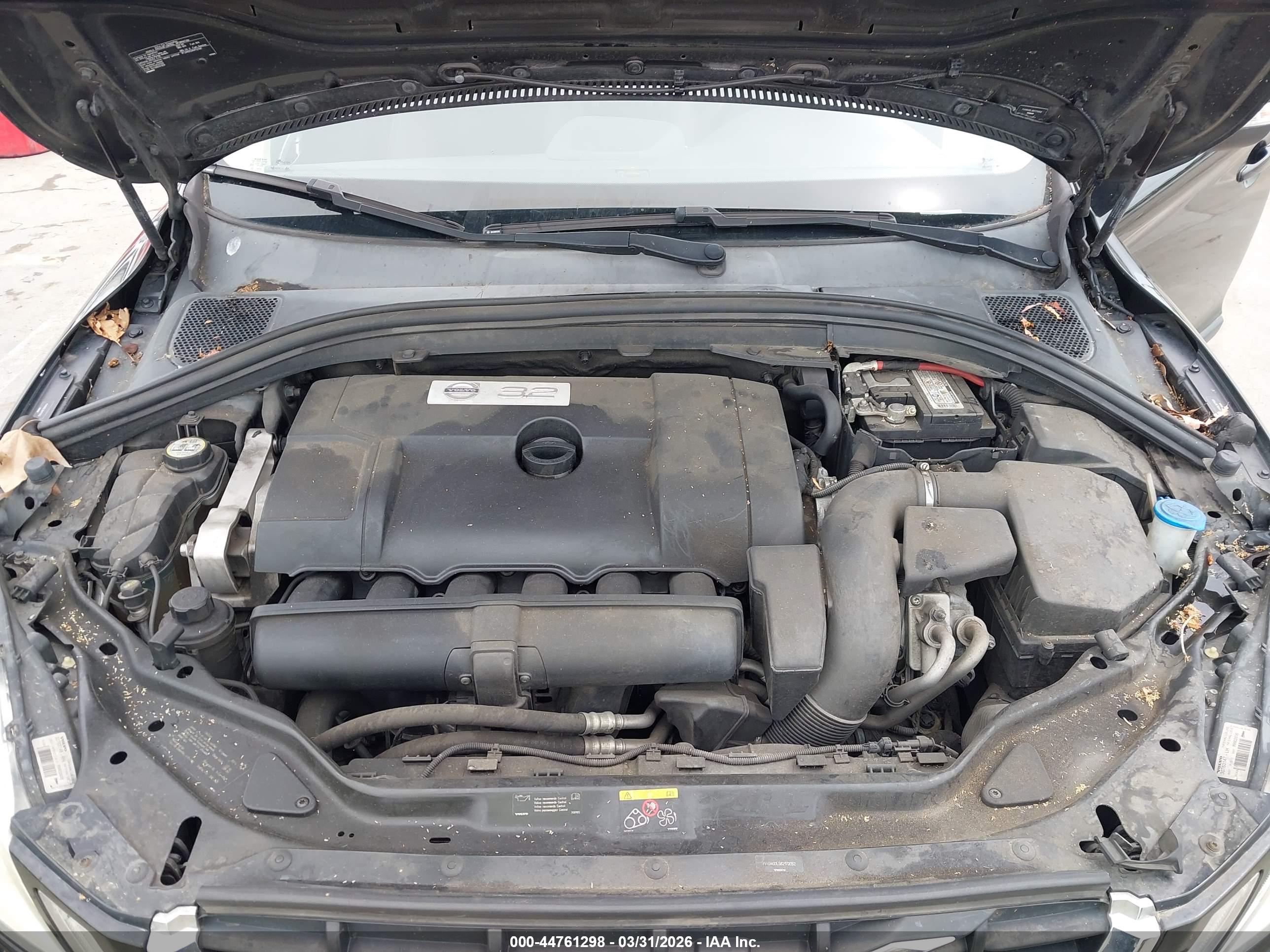 VOLVO XC60 image 10