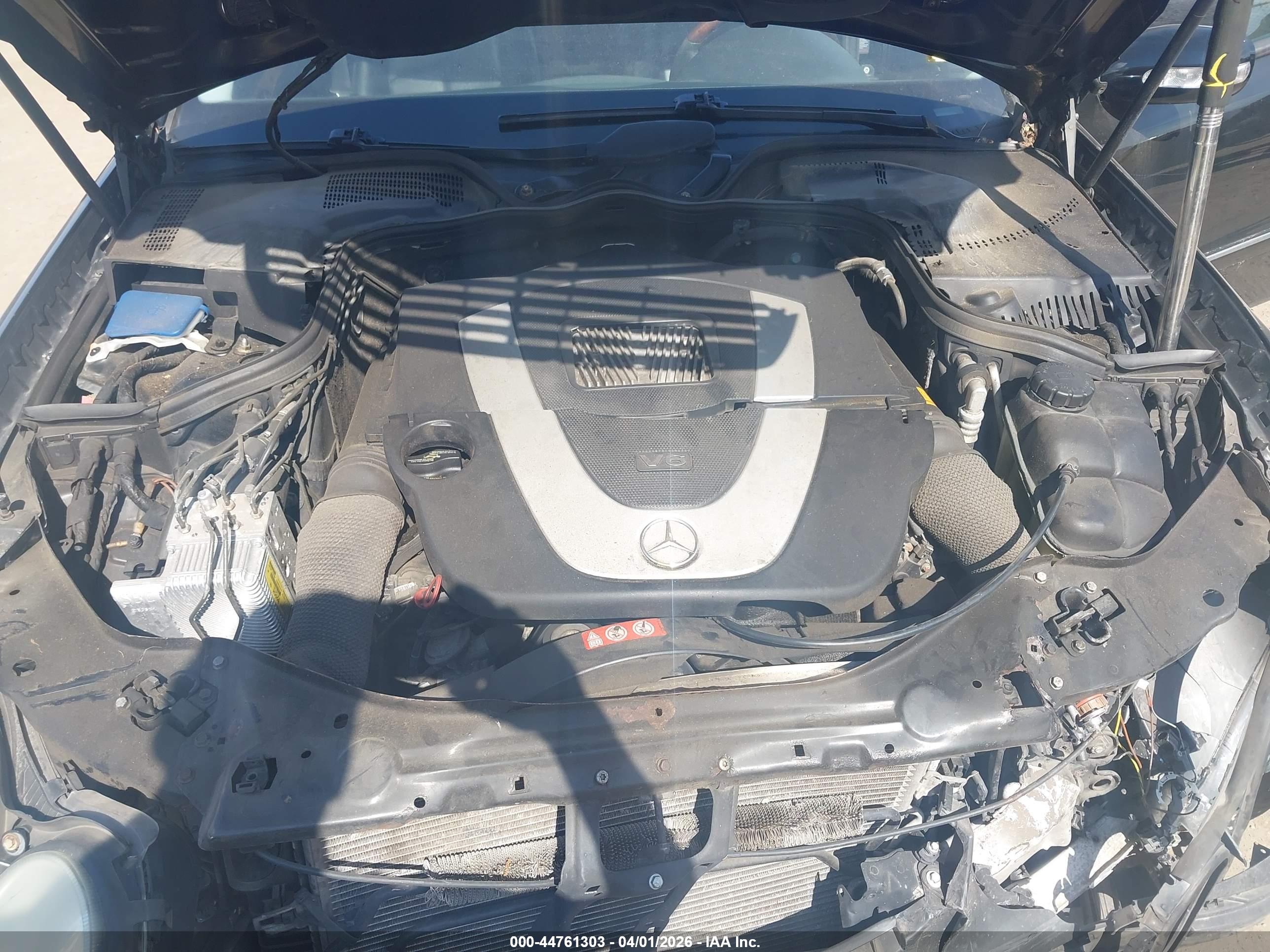 MERCEDES-BENZ E image 10