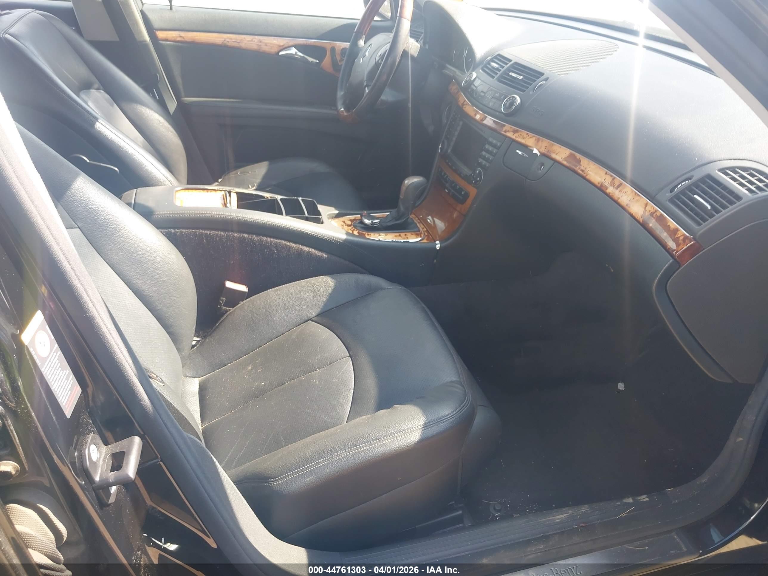MERCEDES-BENZ E image 5