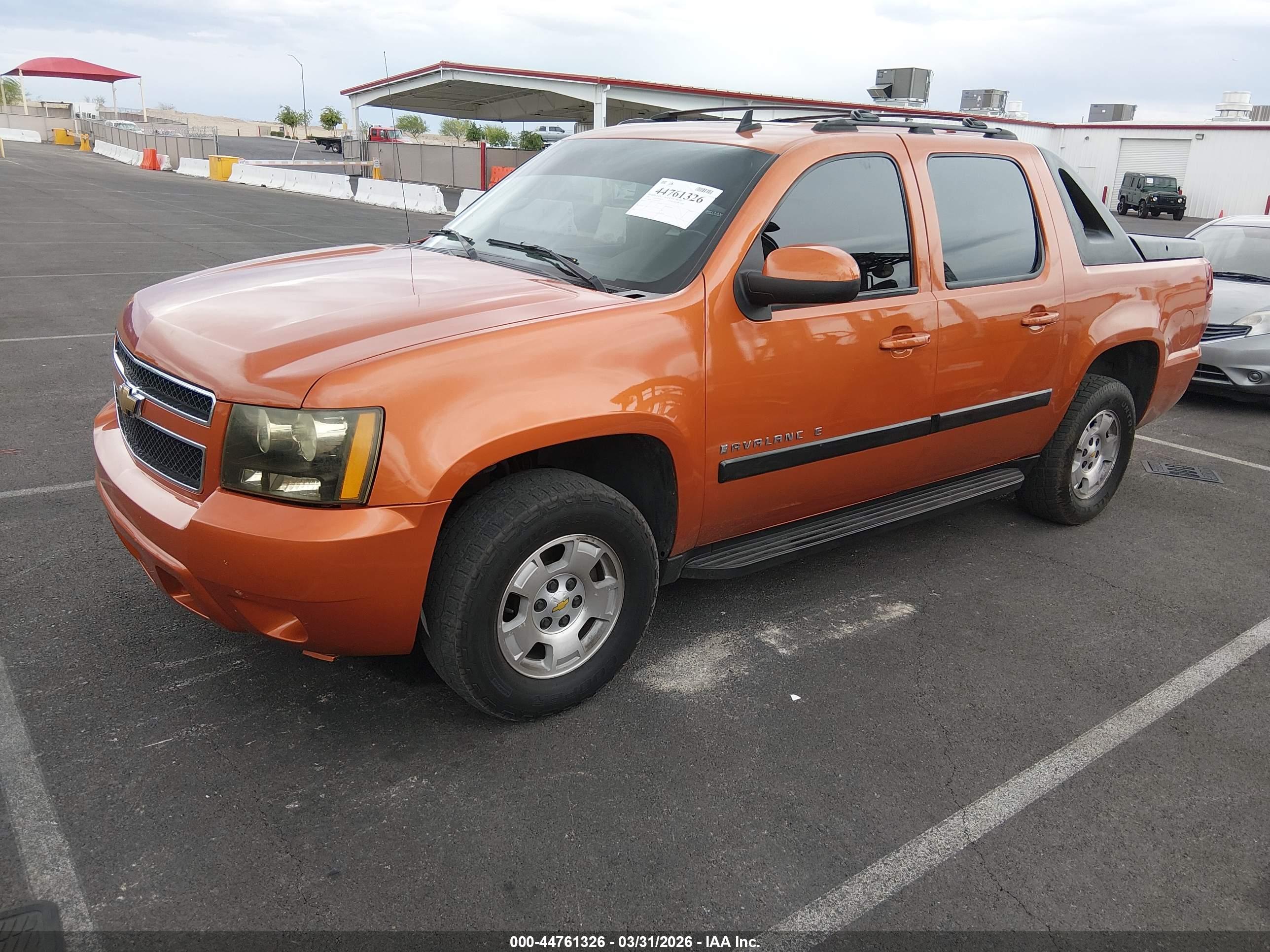 CHEVROLET AVALANCHE image 2