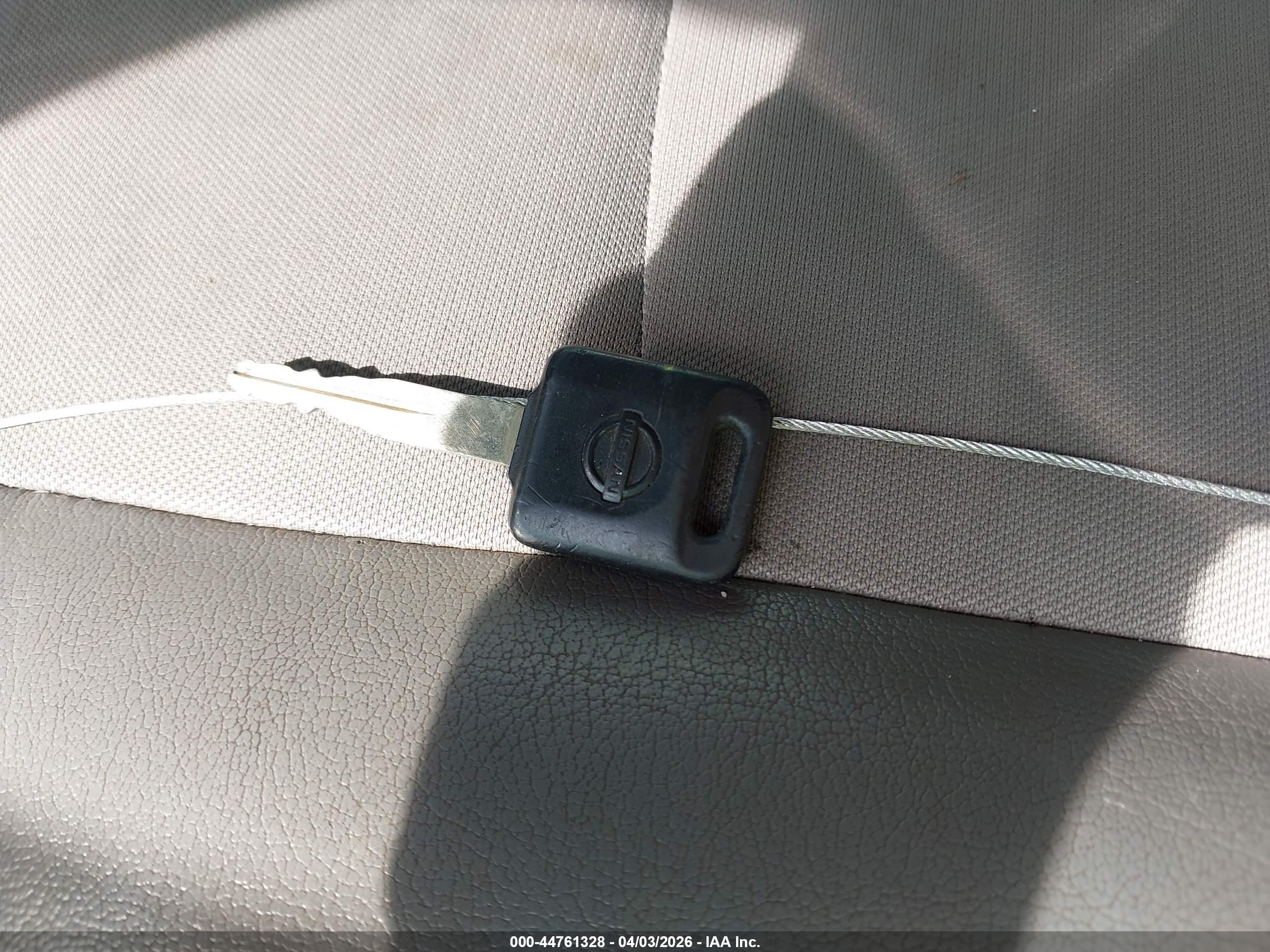 NISSAN NV image 11