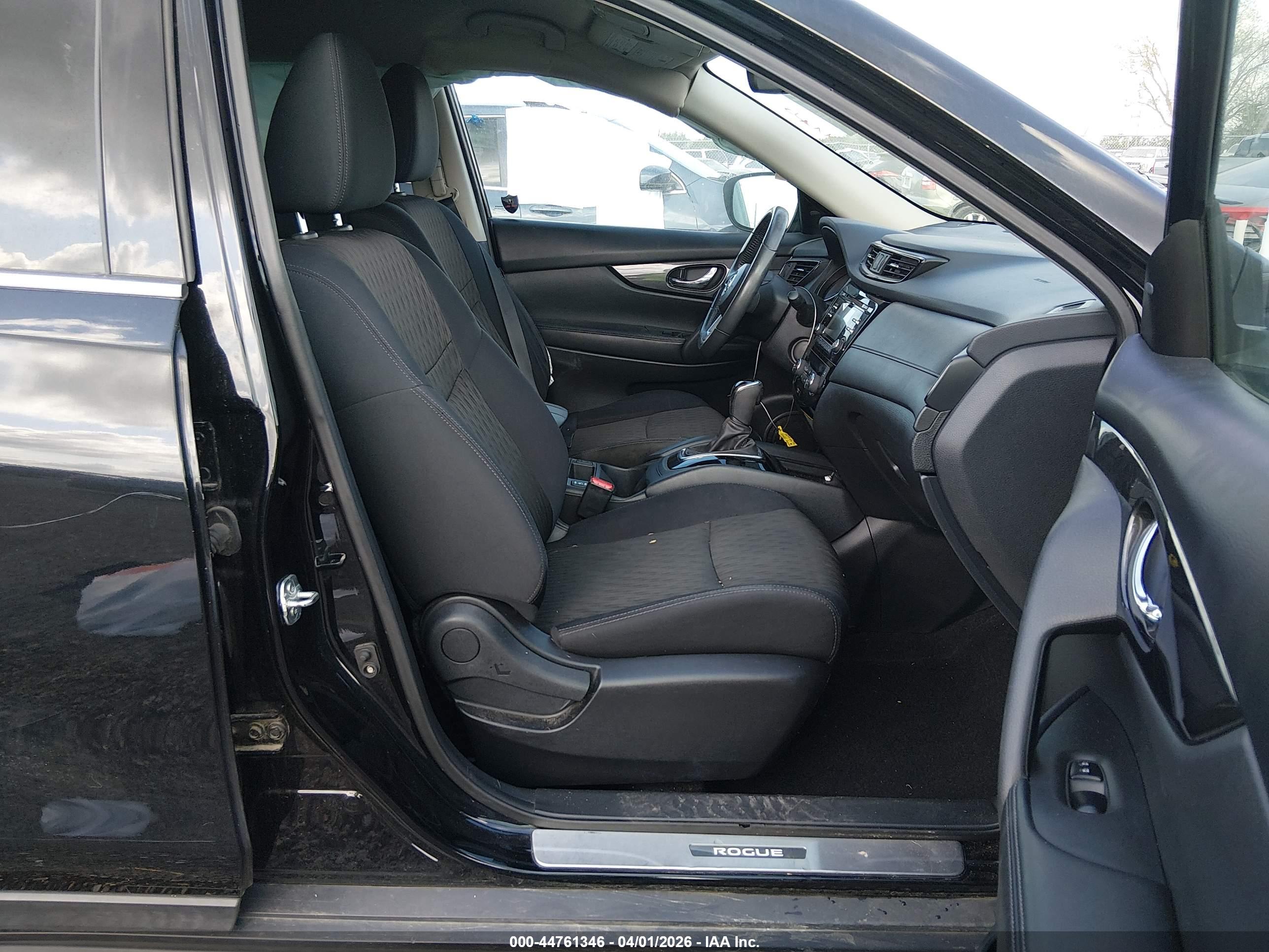 NISSAN ROGUE image 5