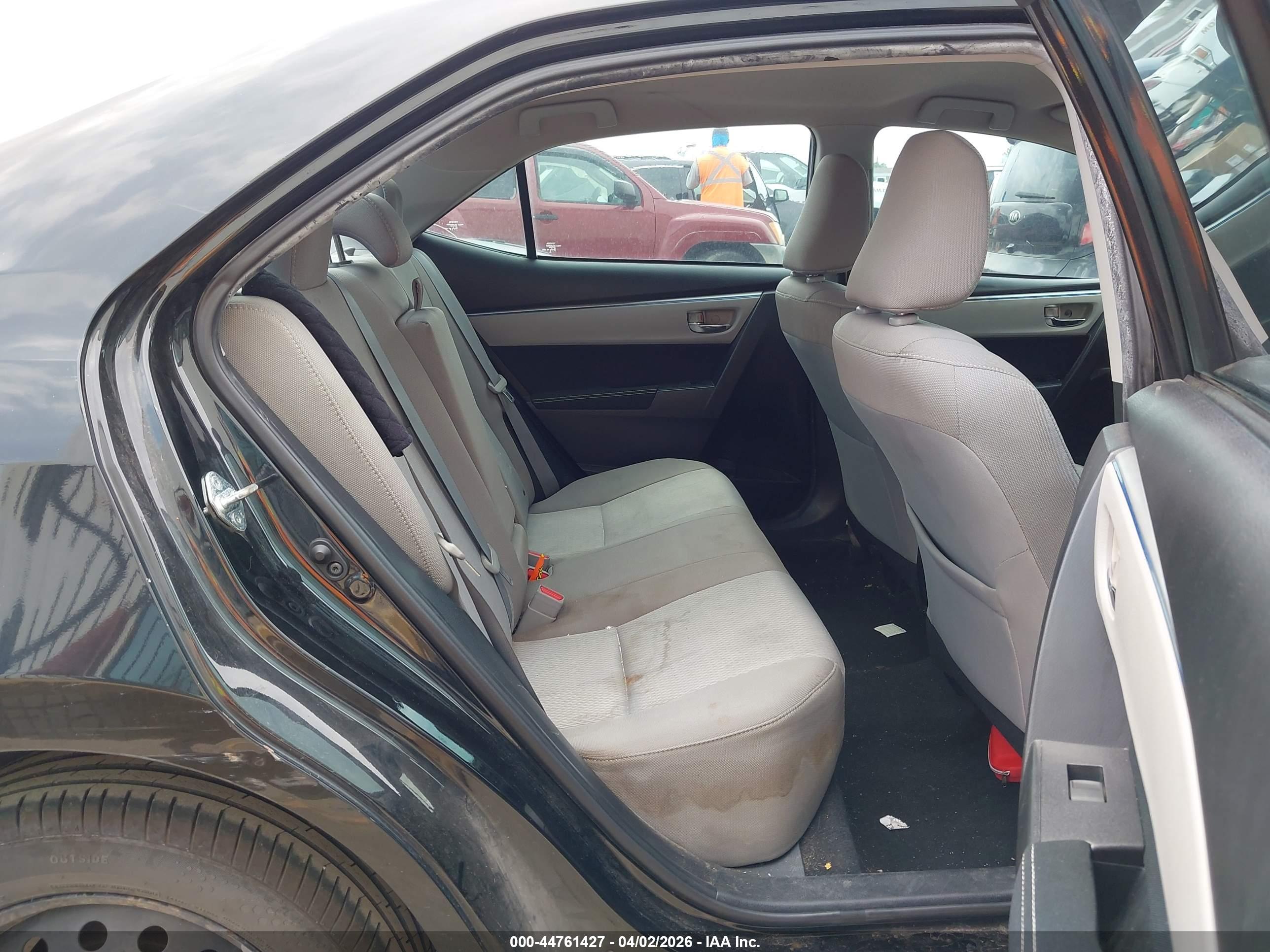 TOYOTA COROLLA image 8