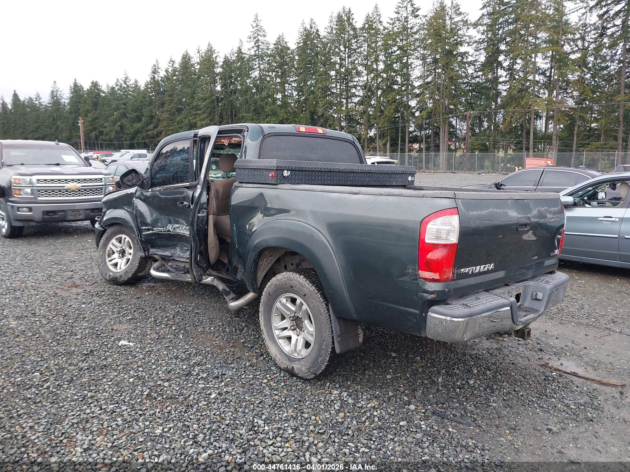 TOYOTA TUNDRA image 3