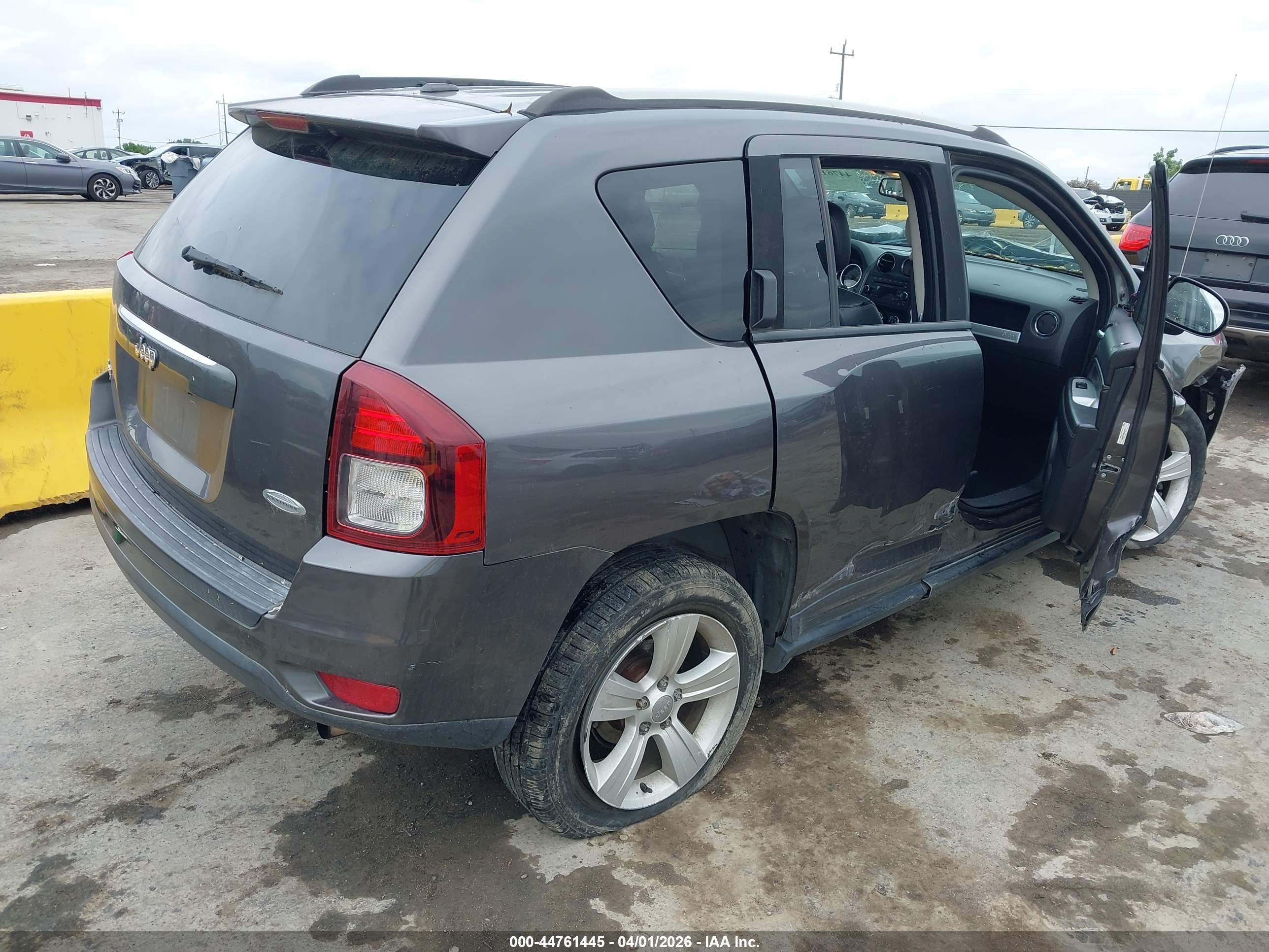 JEEP COMPASS image 4