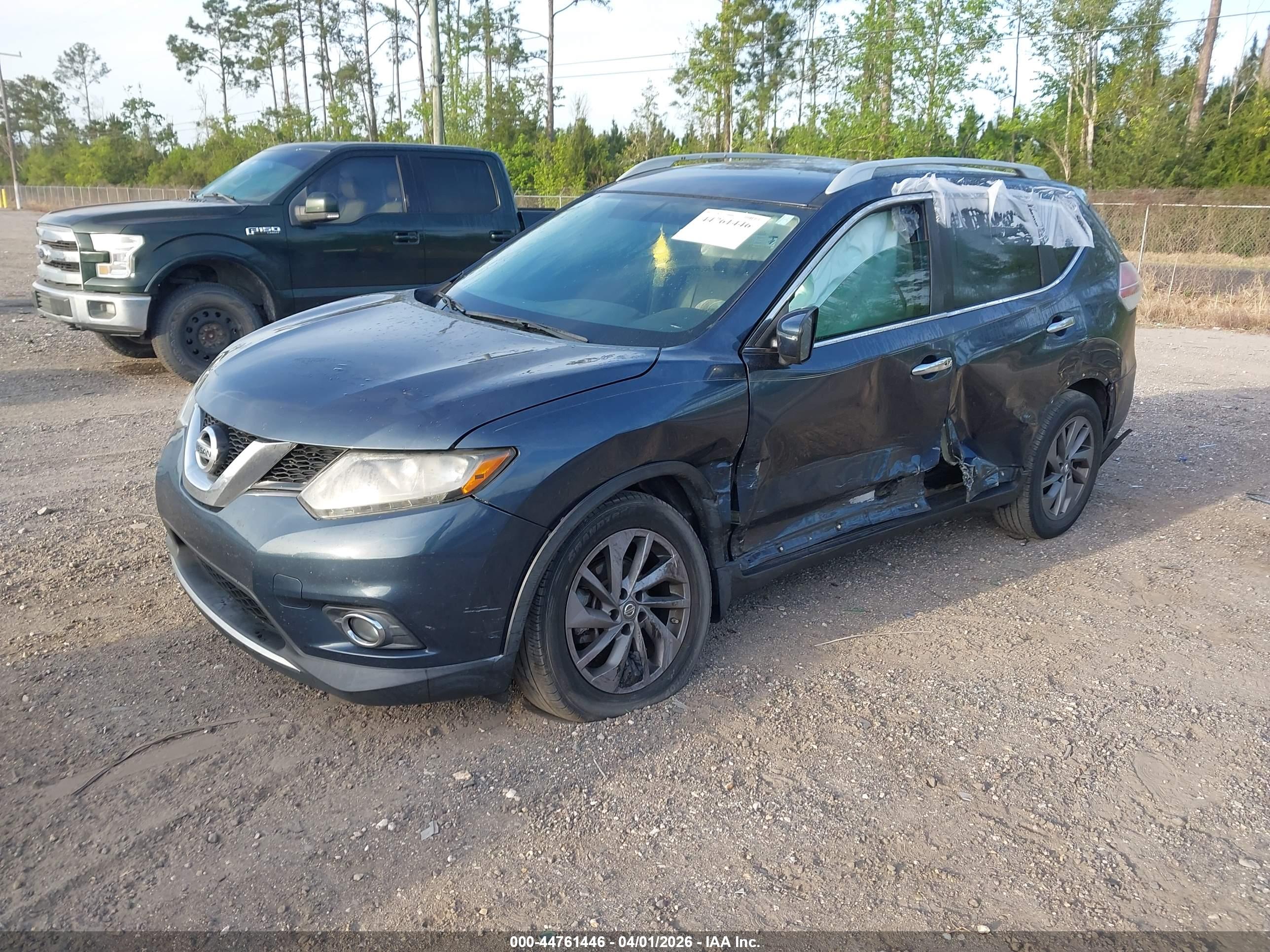 NISSAN ROGUE image 2