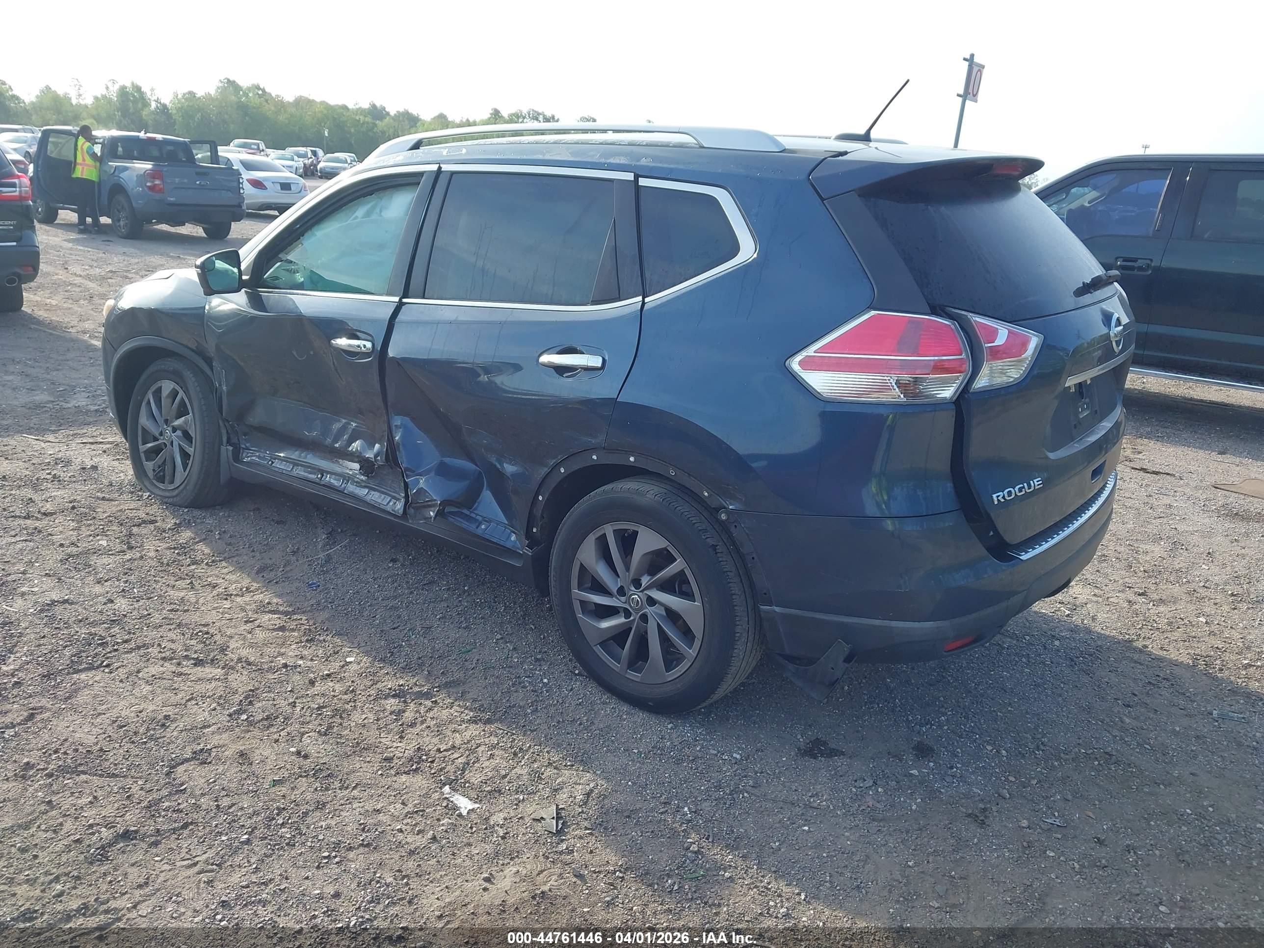 NISSAN ROGUE image 3