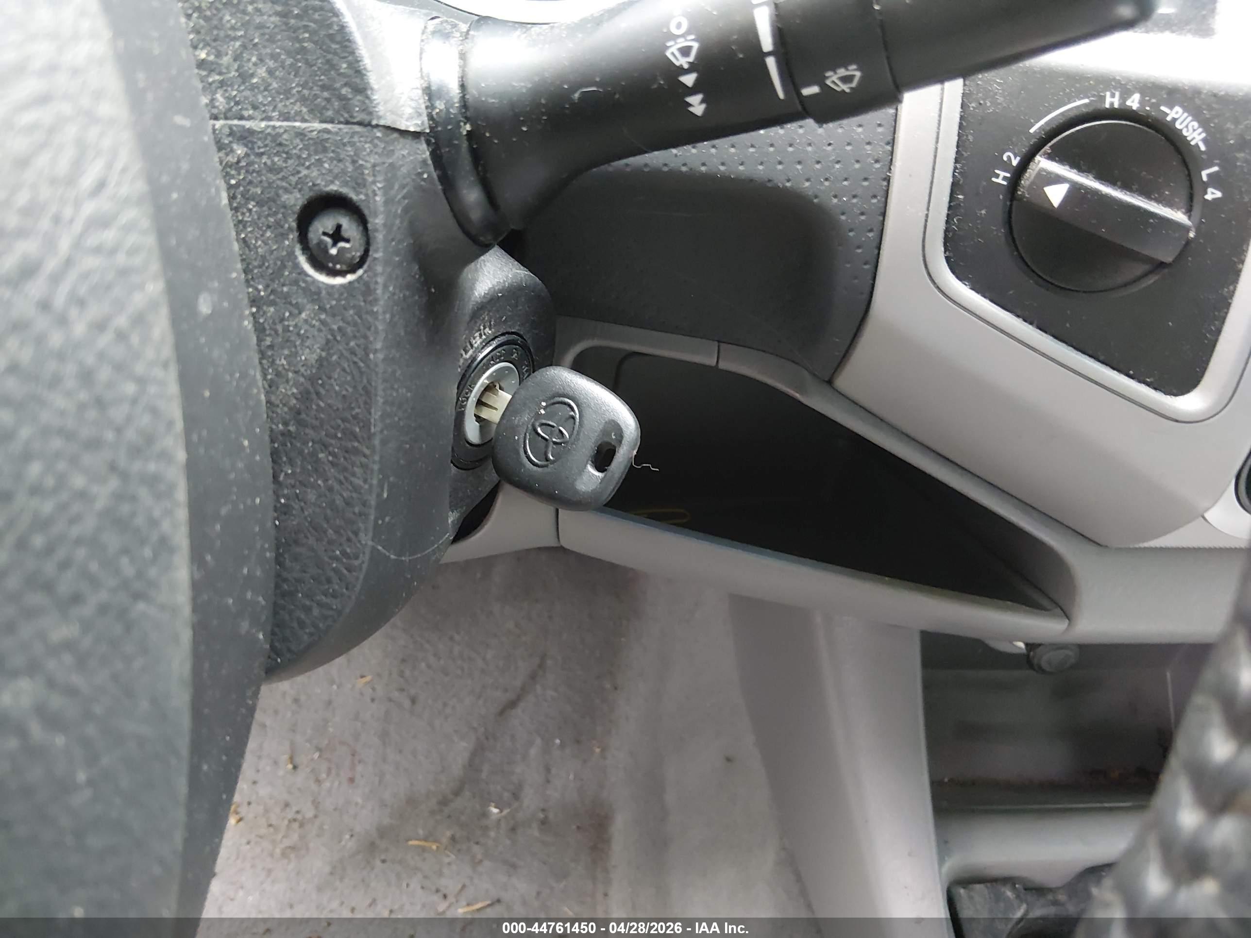 TOYOTA TACOMA image 11