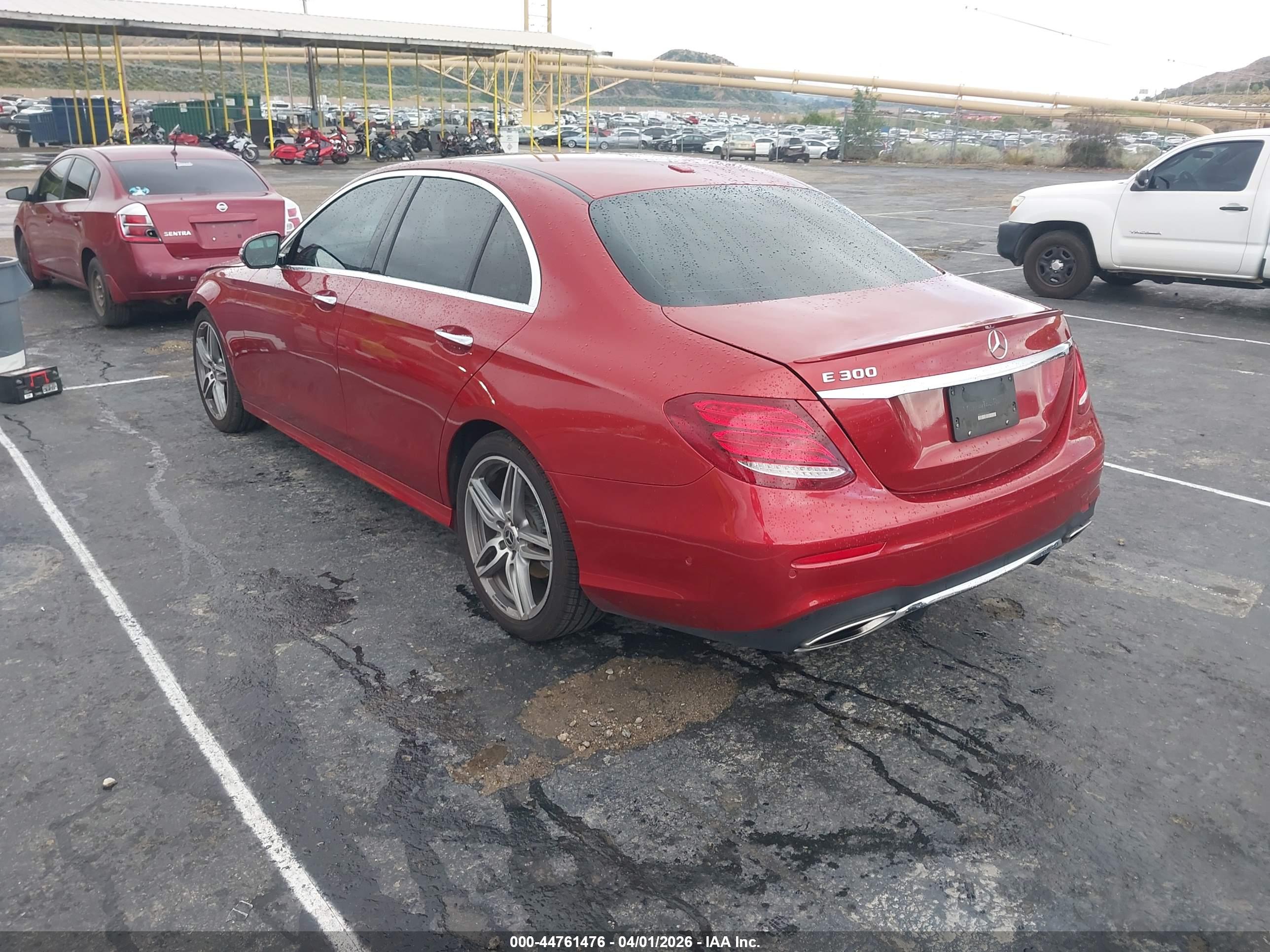 MERCEDES-BENZ E image 3