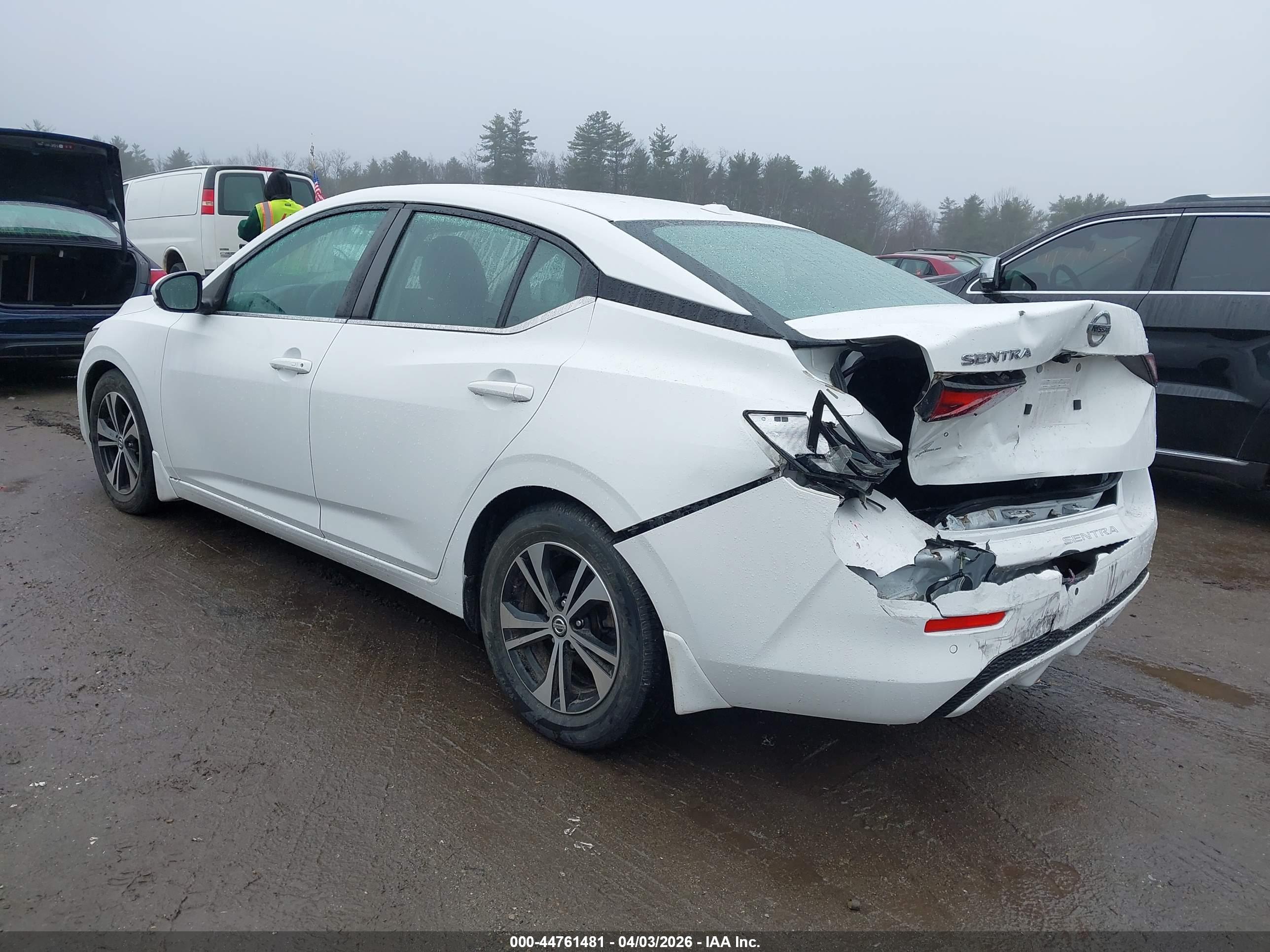 NISSAN SENTRA image 3