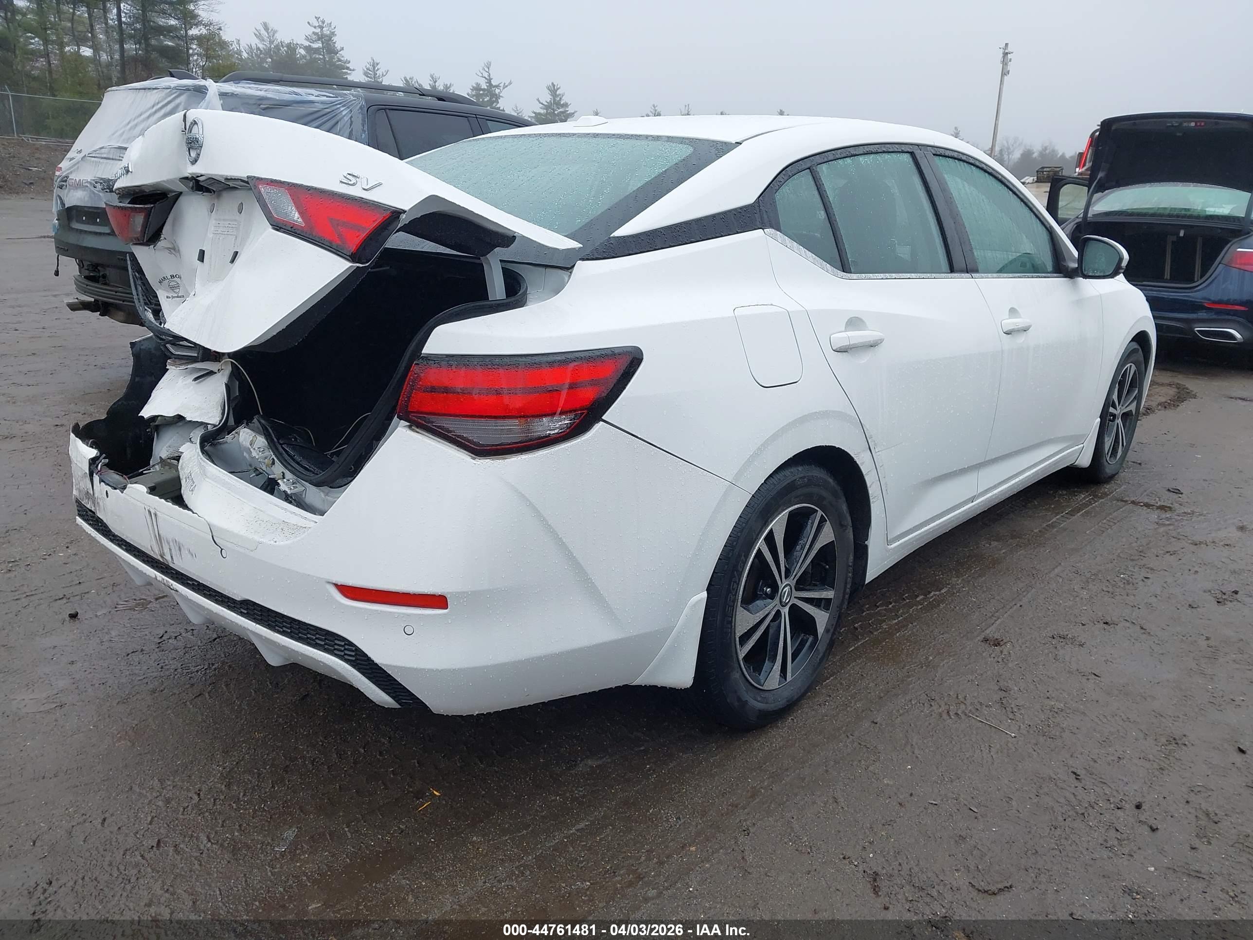 NISSAN SENTRA image 4