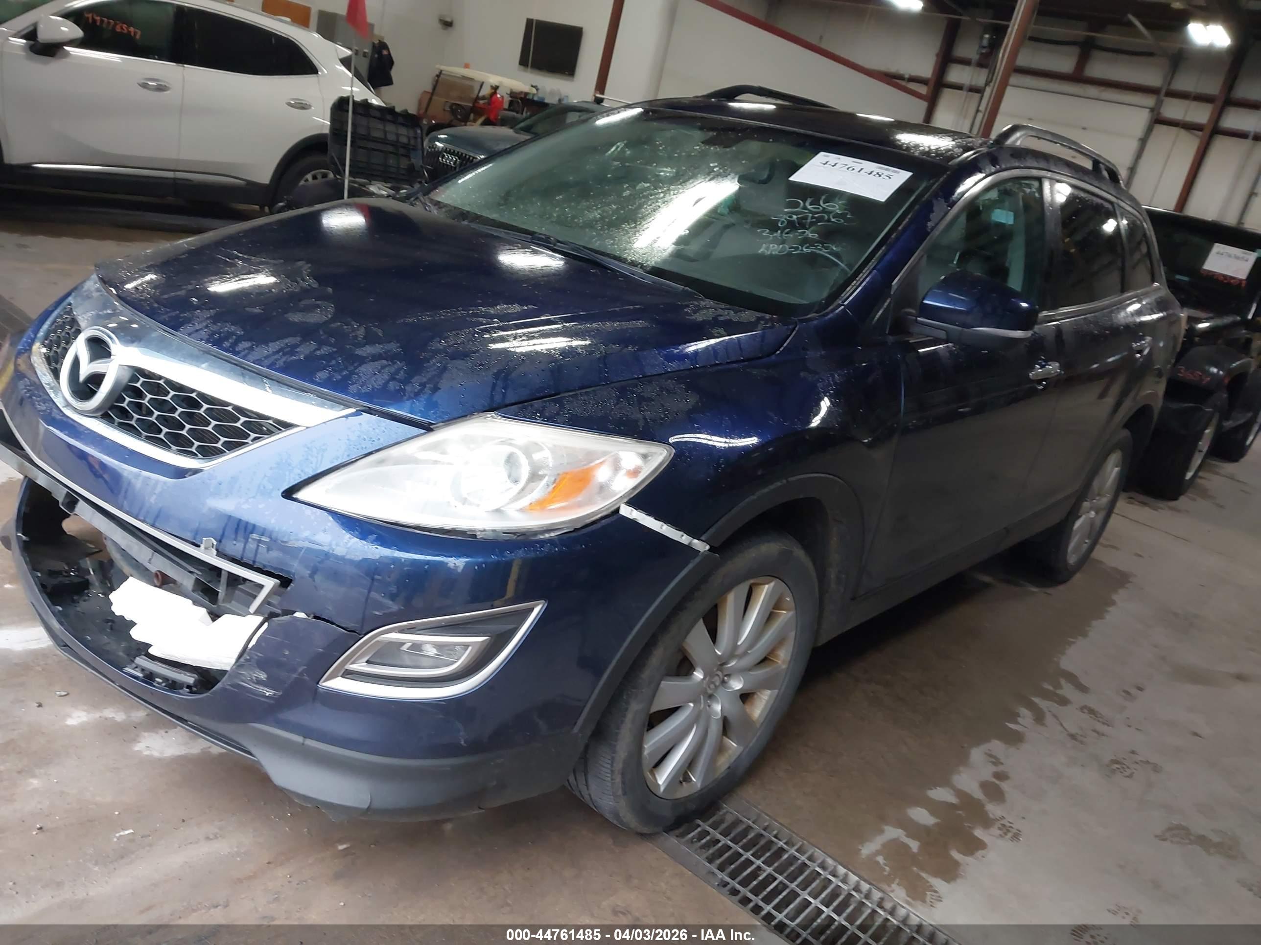 MAZDA CX-9 image 2