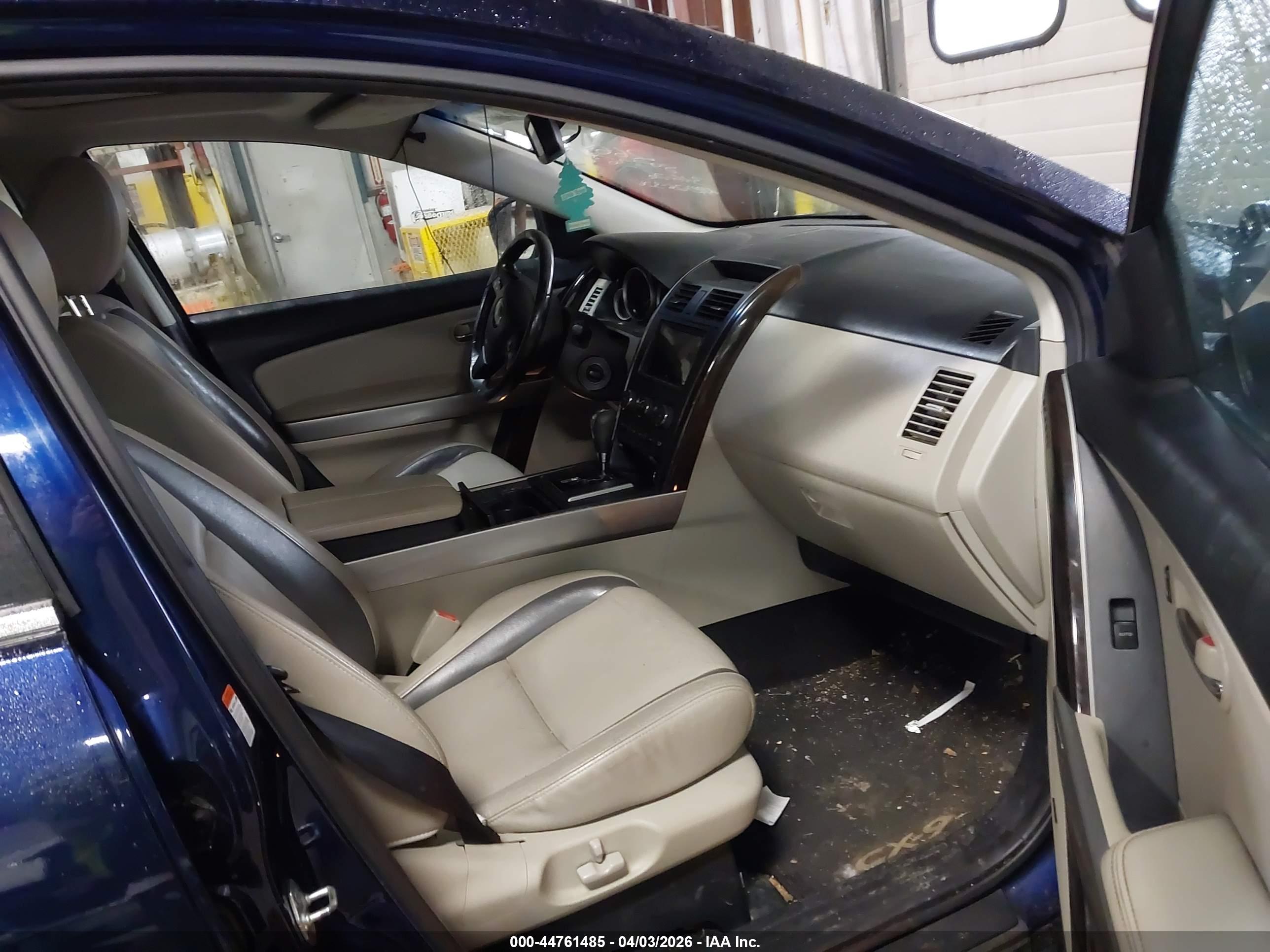 MAZDA CX-9 image 5