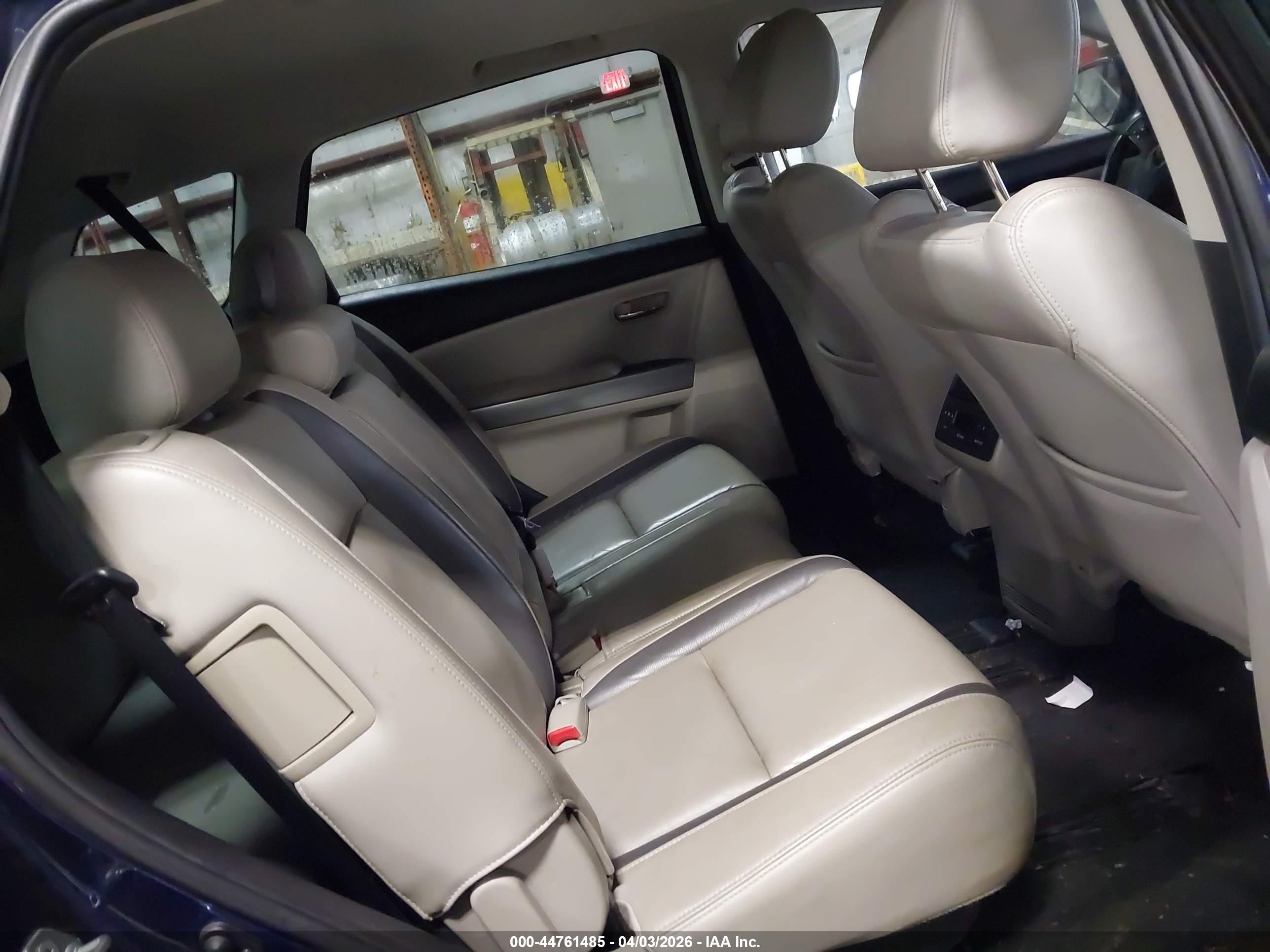 MAZDA CX-9 image 8