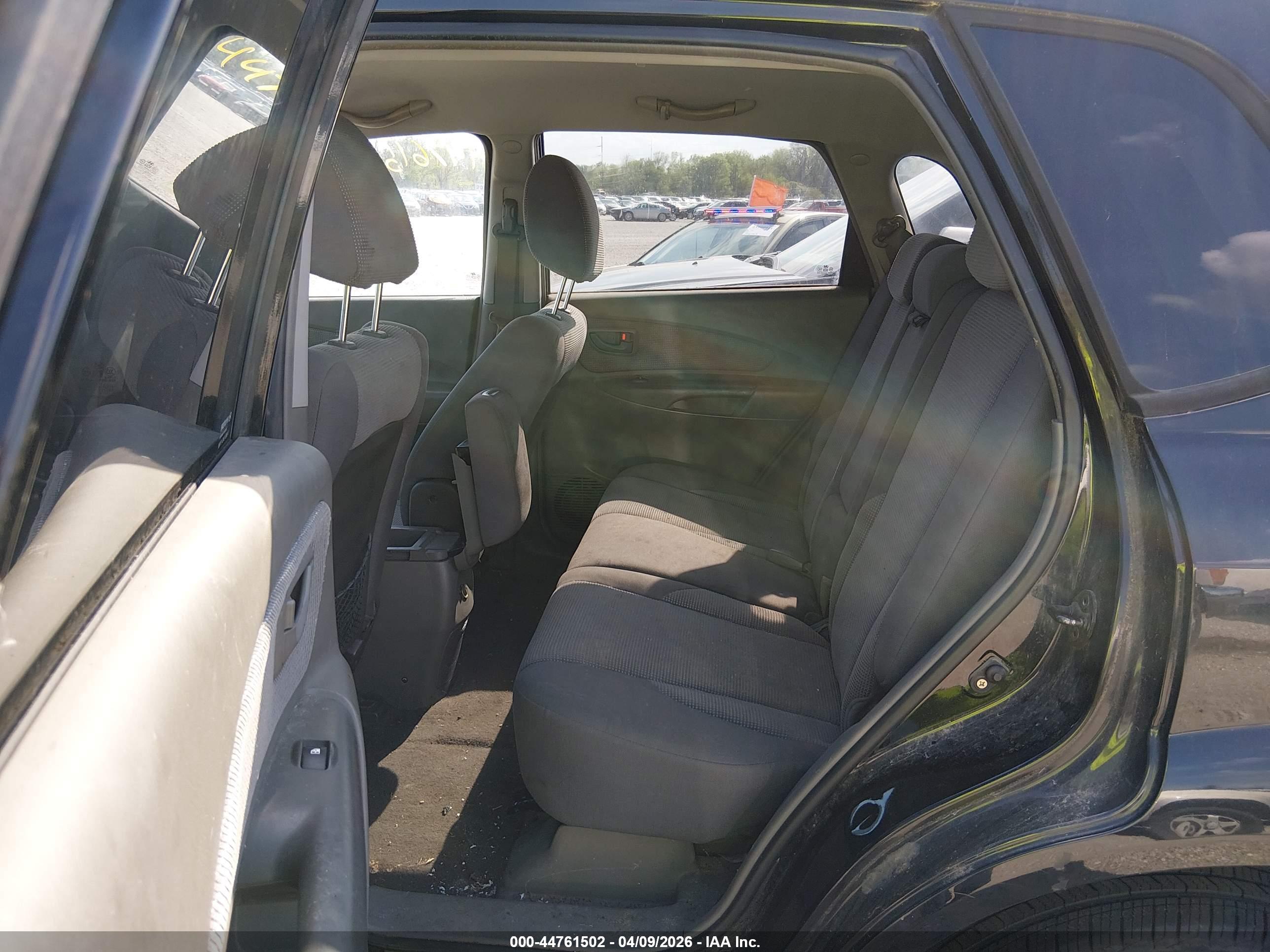 HYUNDAI TUCSON image 8