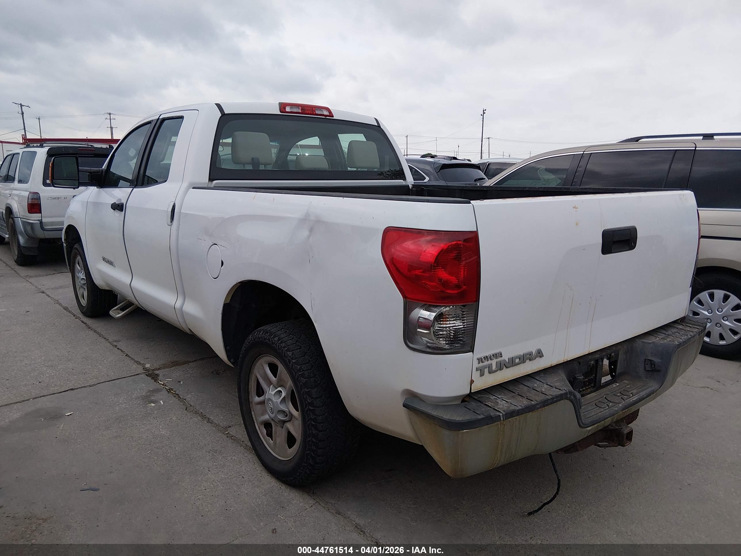 TOYOTA TUNDRA image 6