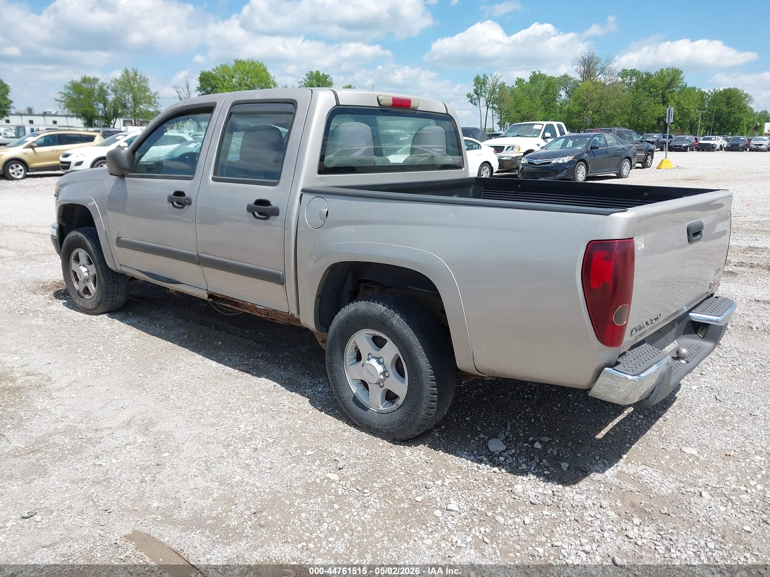 GMC CANYON image 3