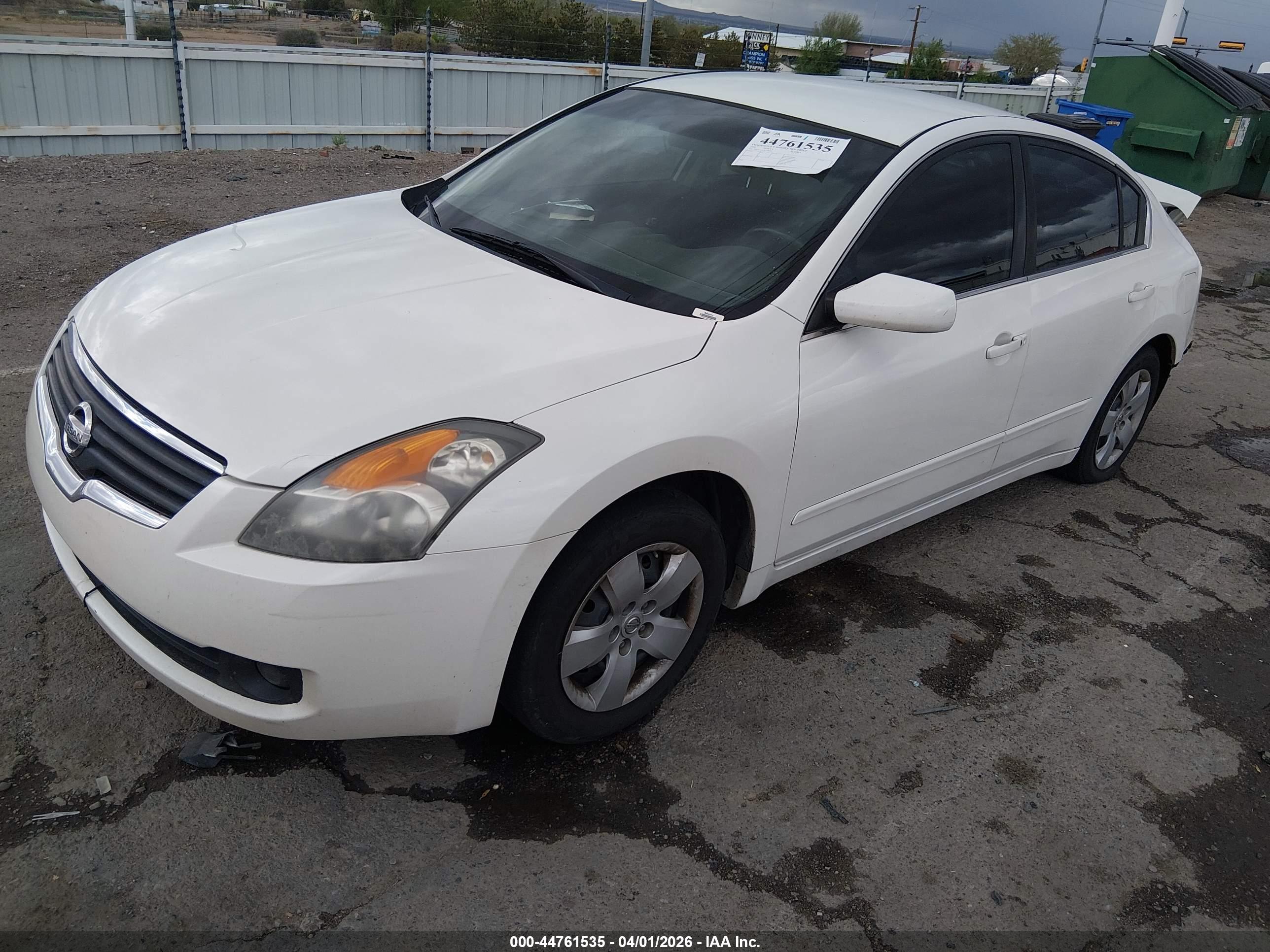 NISSAN ALTIMA image 2