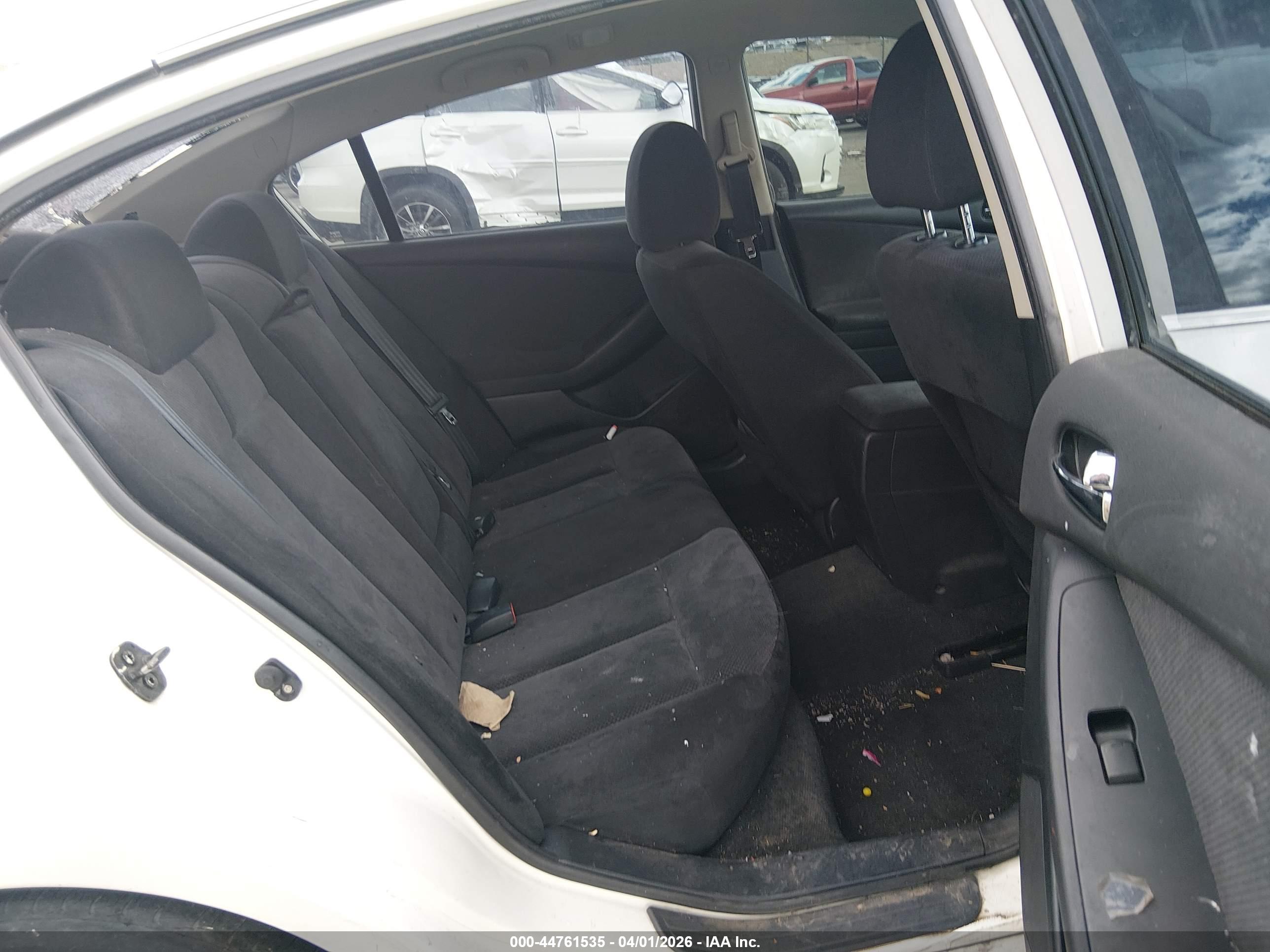 NISSAN ALTIMA image 8