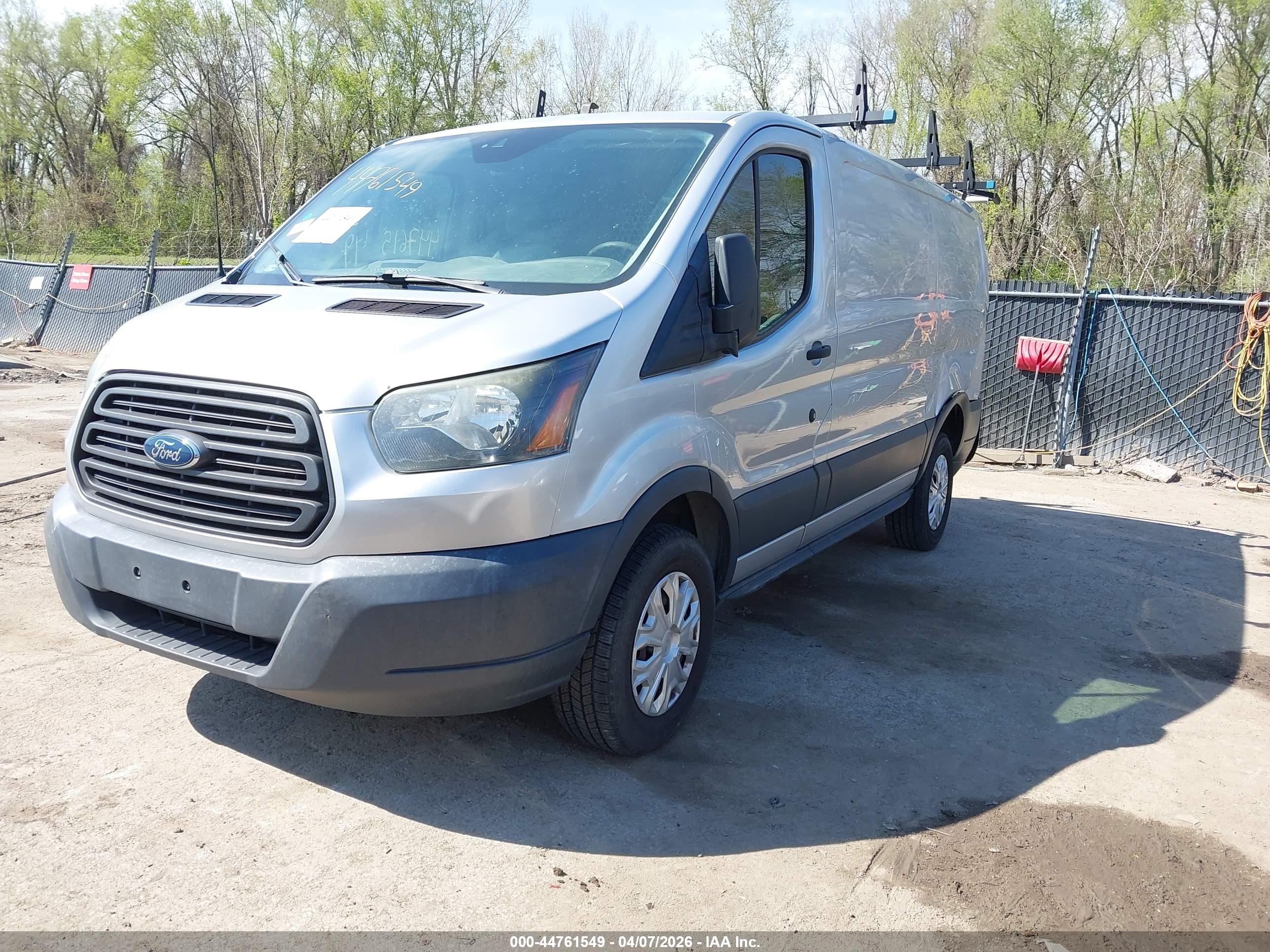 FORD TRANSIT-250 image 2