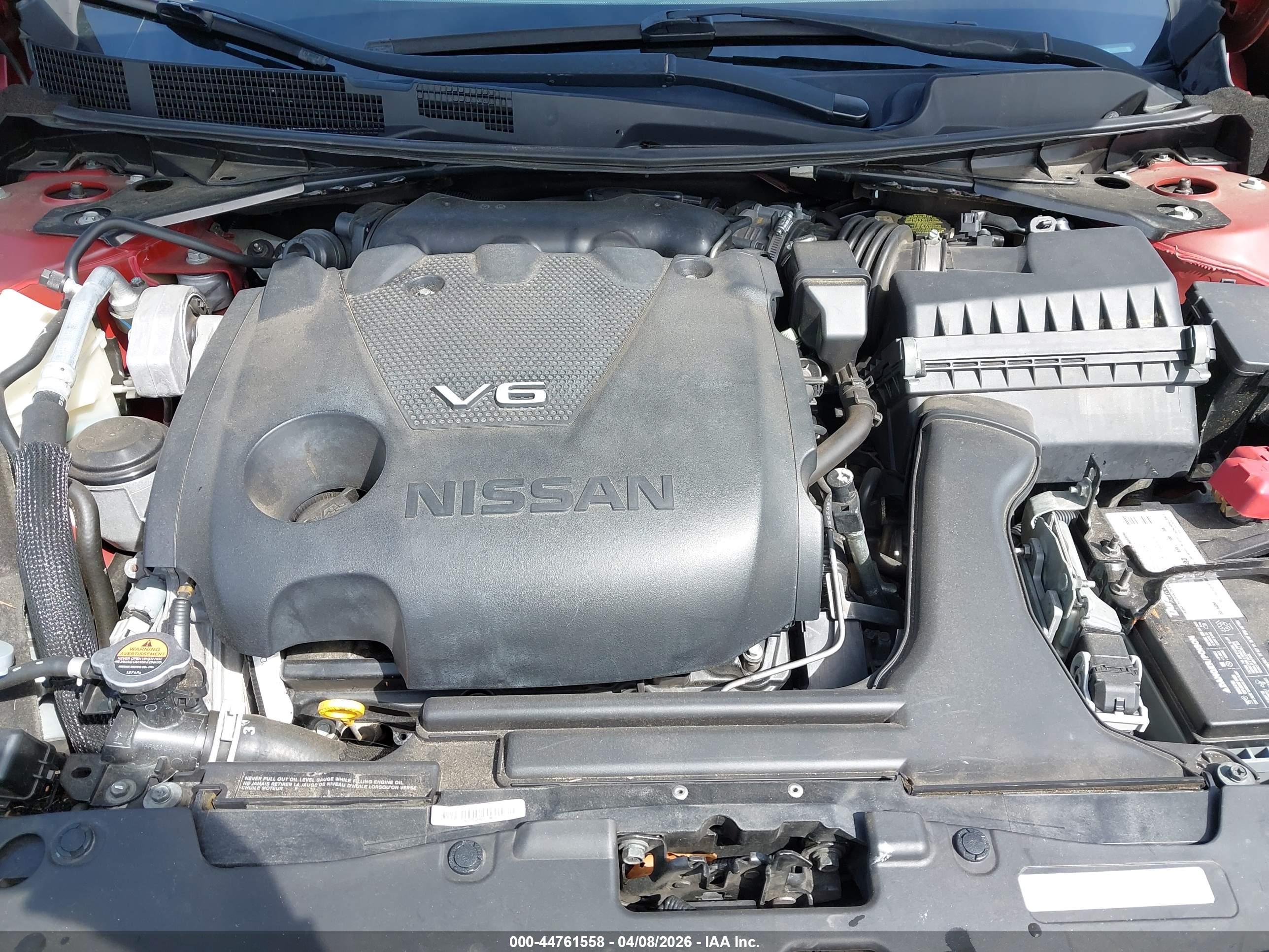 NISSAN MAXIMA image 10