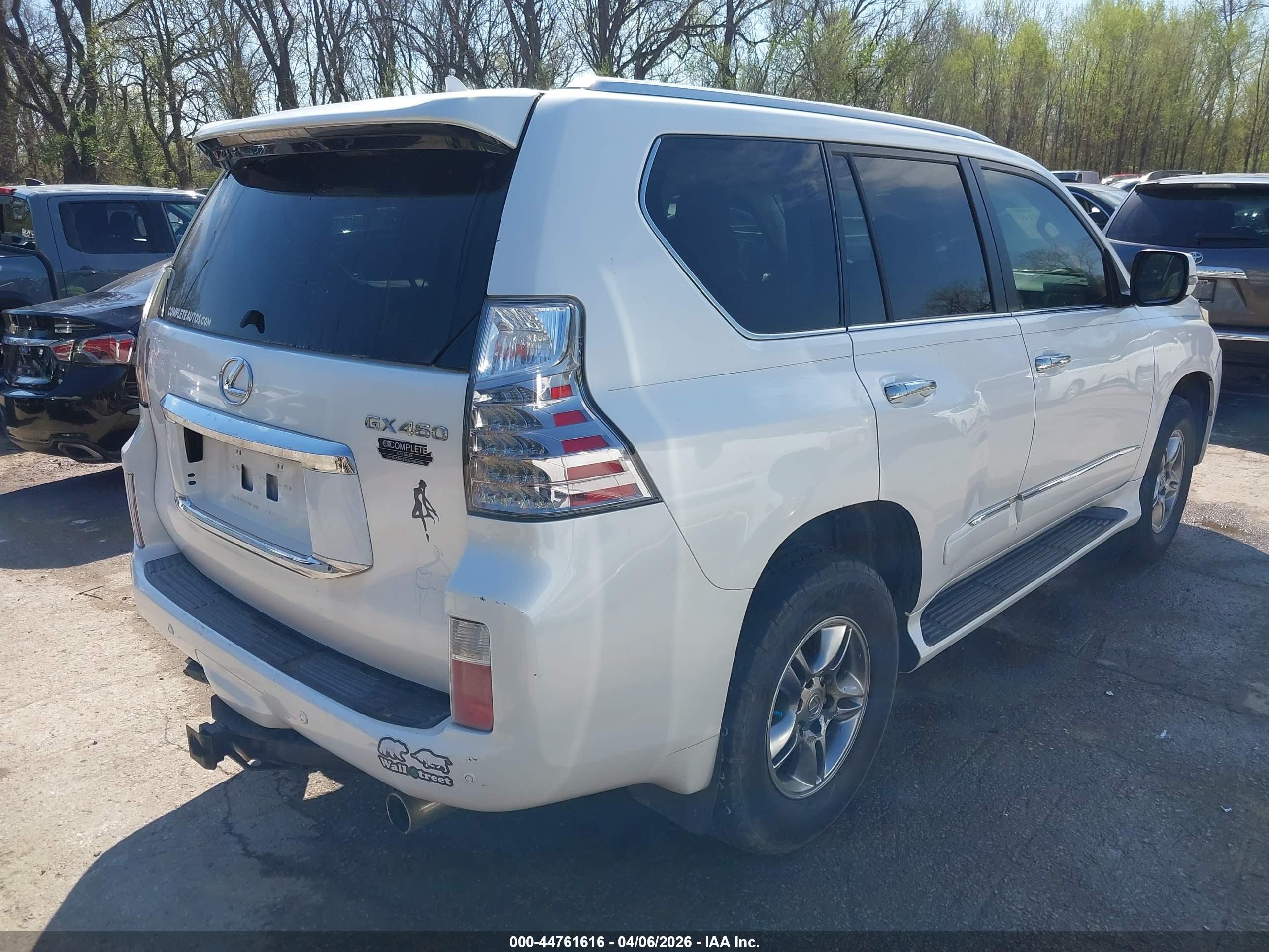 LEXUS GX image 4