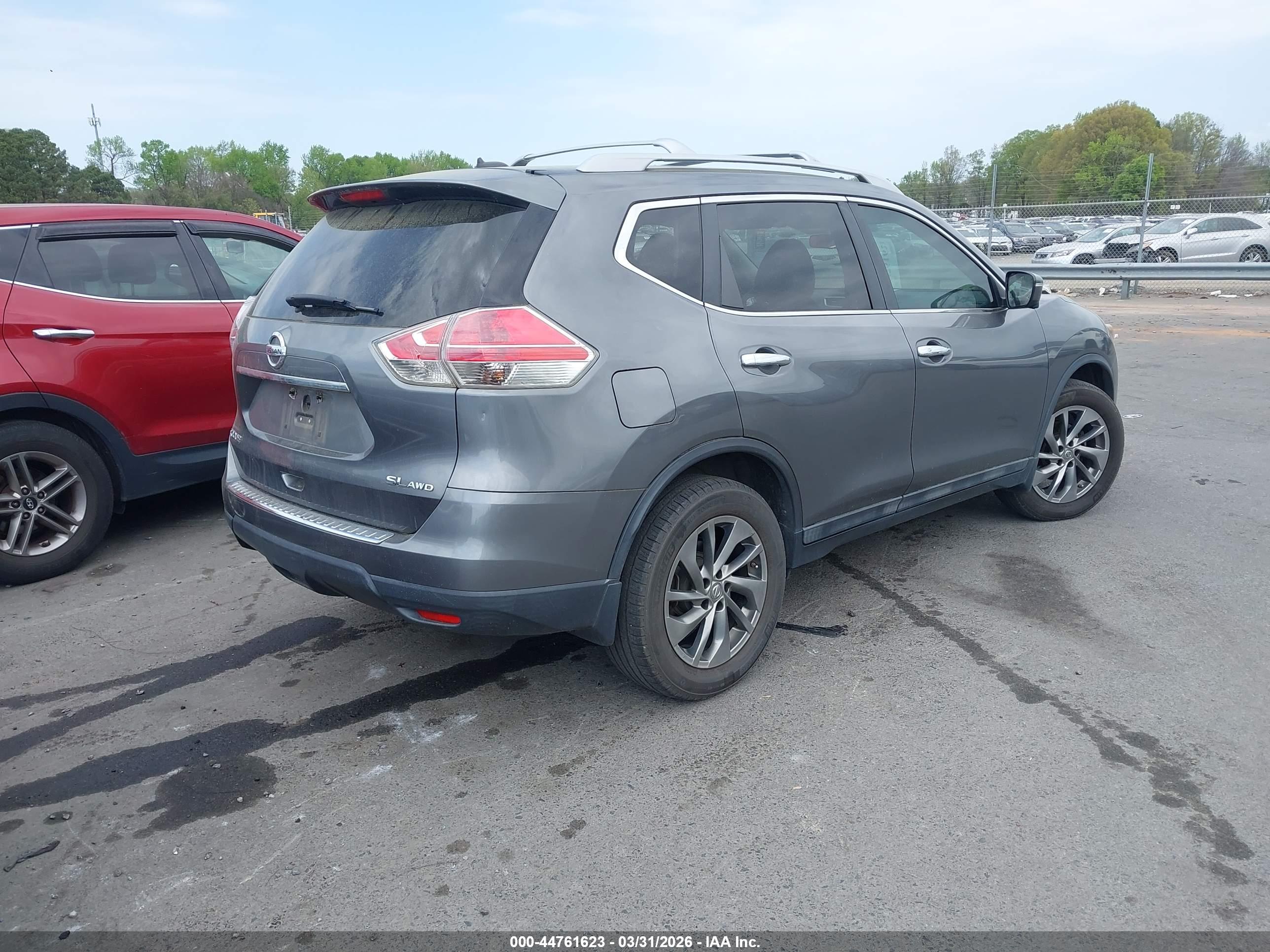 NISSAN ROGUE image 4
