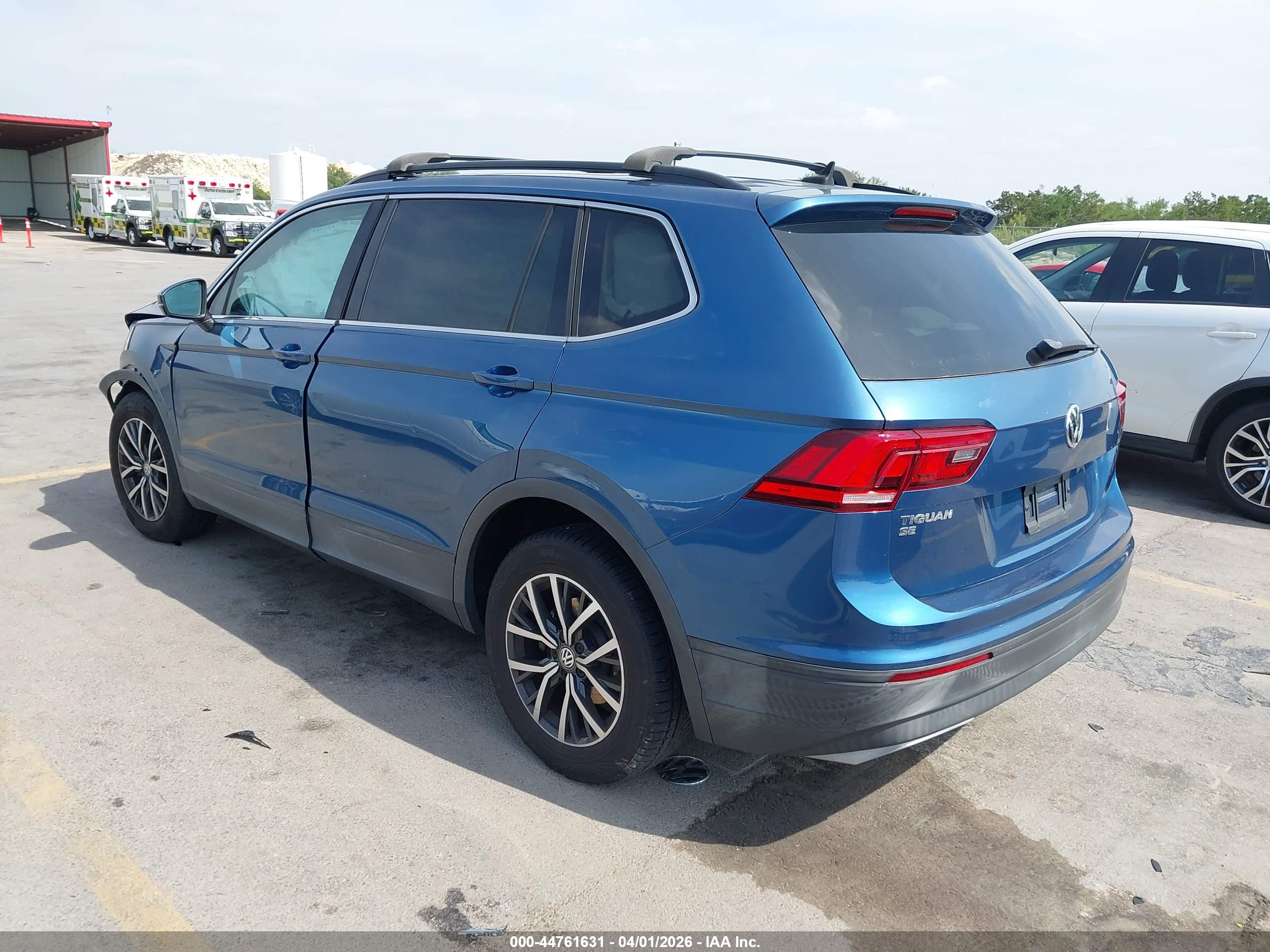 VOLKSWAGEN TIGUAN image 3
