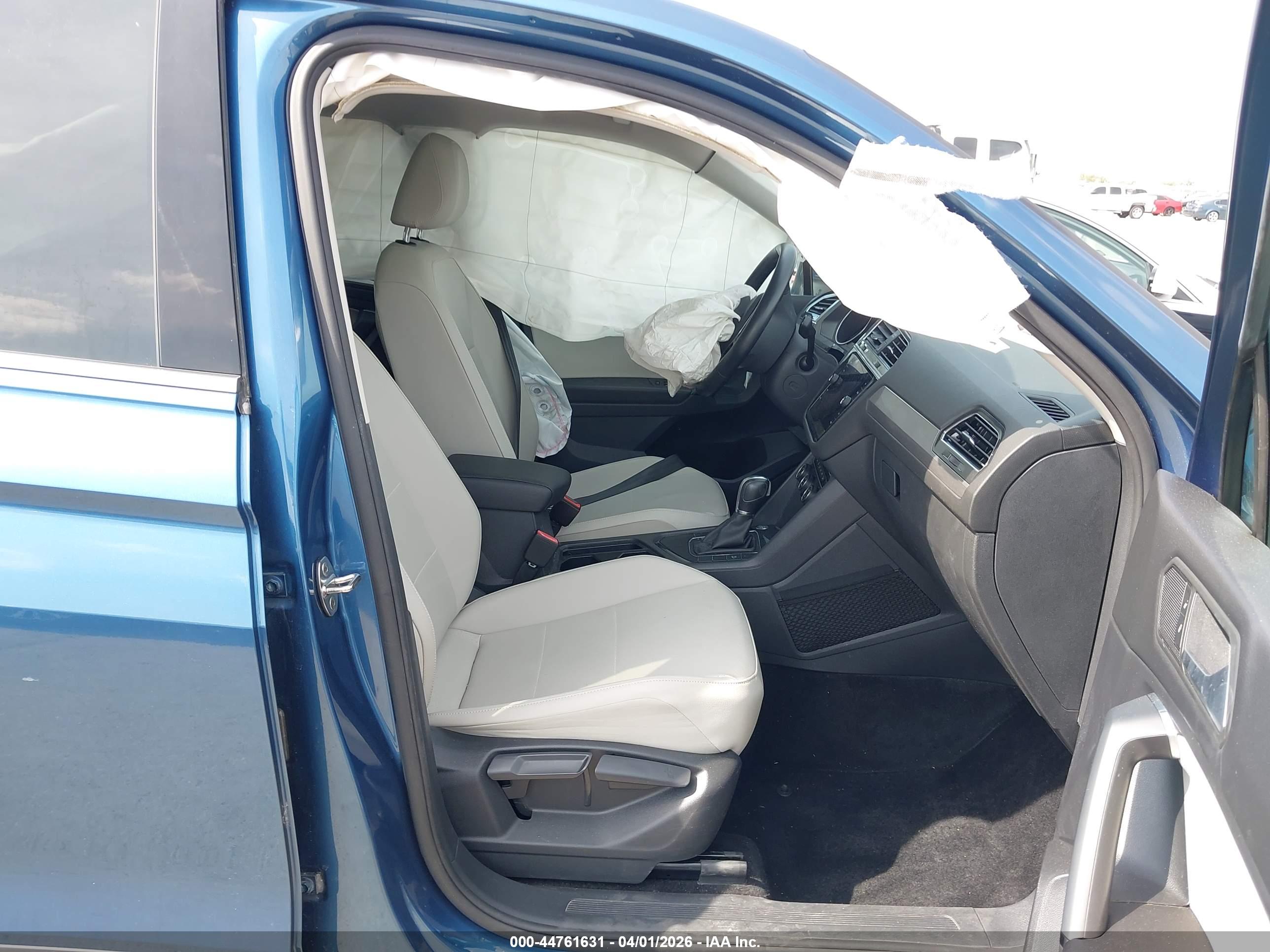 VOLKSWAGEN TIGUAN image 5