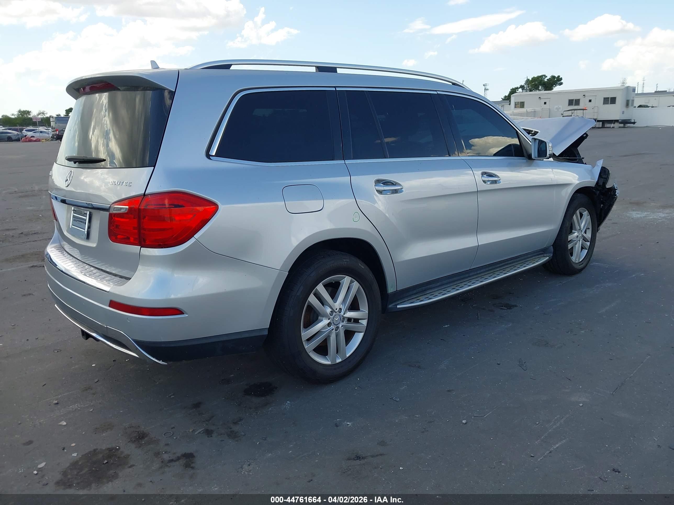 MERCEDES-BENZ GL image 4