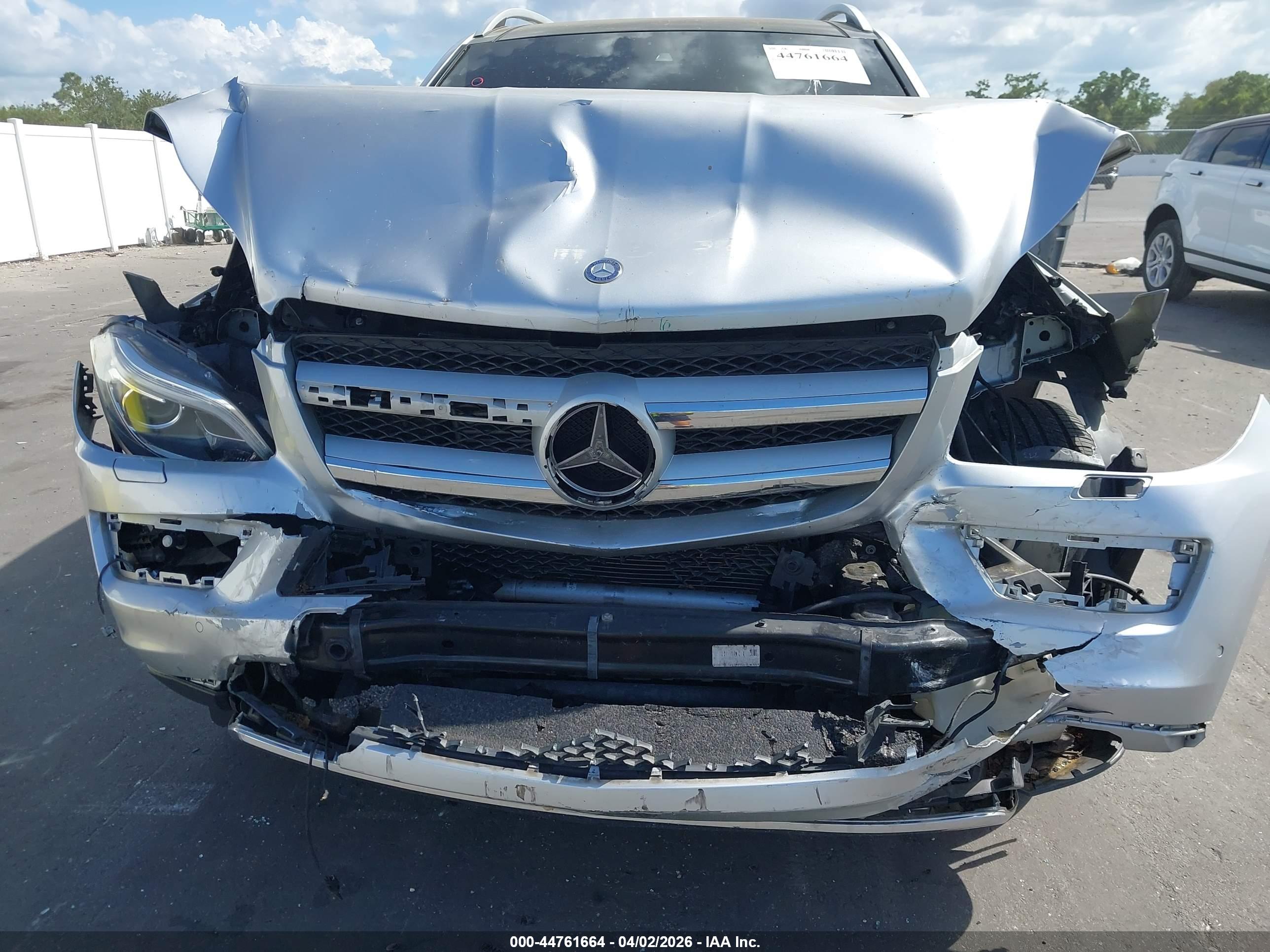 MERCEDES-BENZ GL image 6