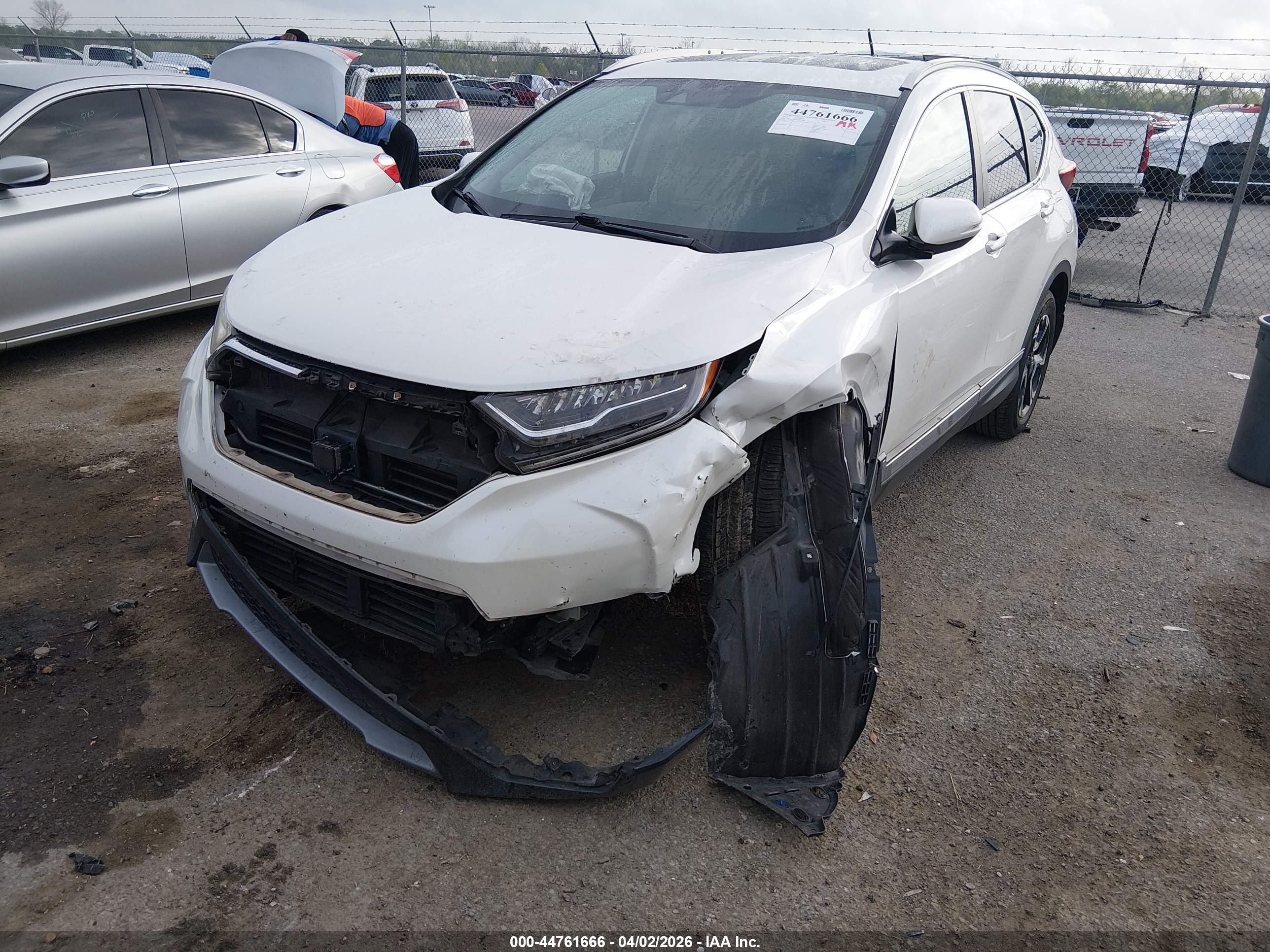 HONDA CR-V image 2
