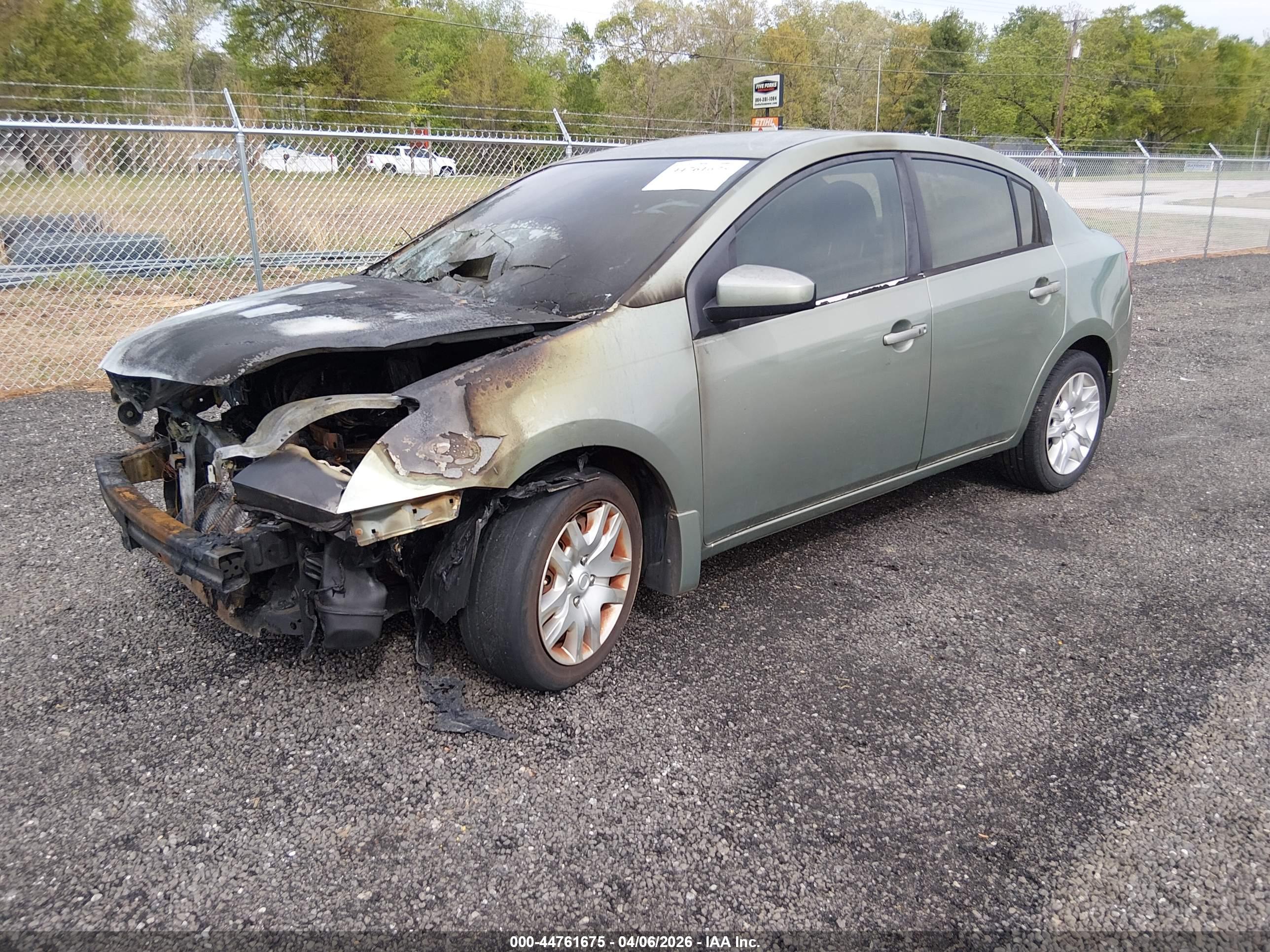 NISSAN SENTRA image 2