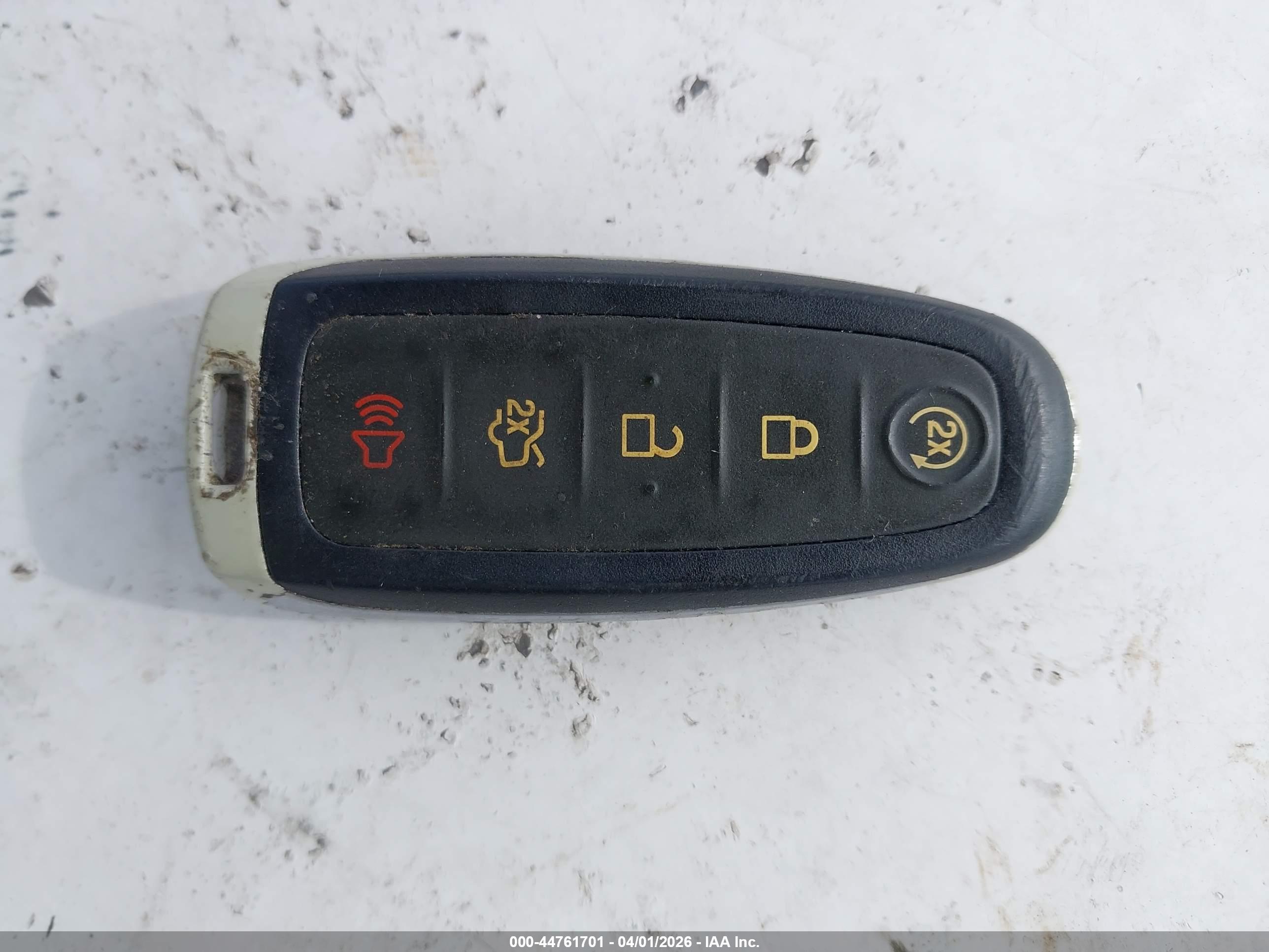 FORD C-MAX image 11